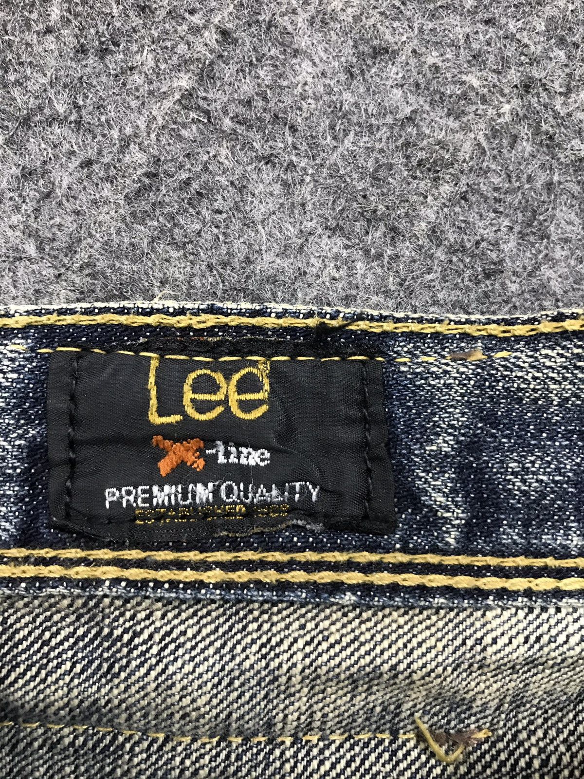 Japanese Brand × Lee Vintage Lee Distressed Denim Half Selvedge Jeans Design Size US 32 / EU 48 - 13 Thumbnail