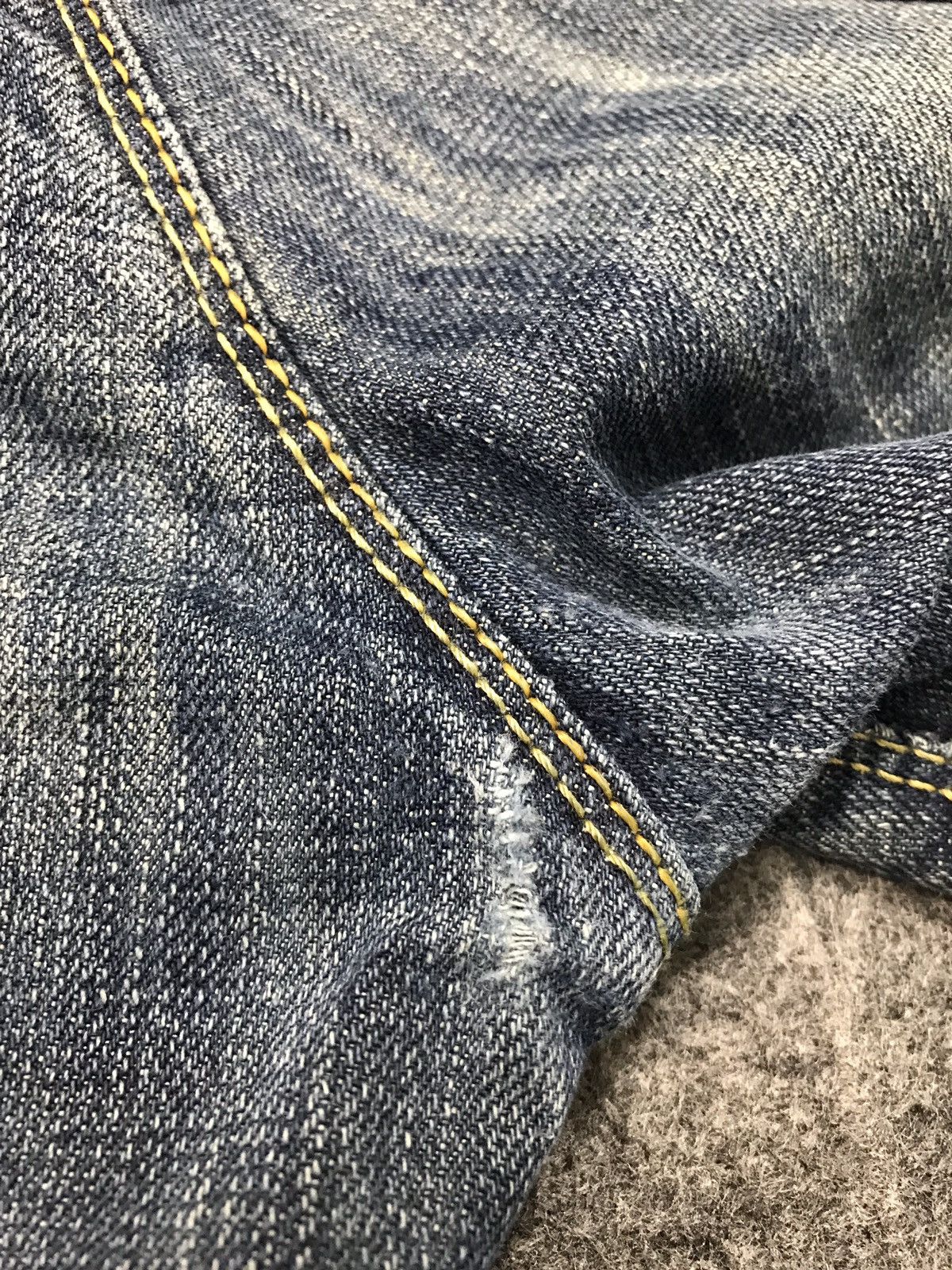 Japanese Brand × Lee Vintage Lee Distressed Denim Half Selvedge Jeans Design Size US 32 / EU 48 - 17 Thumbnail