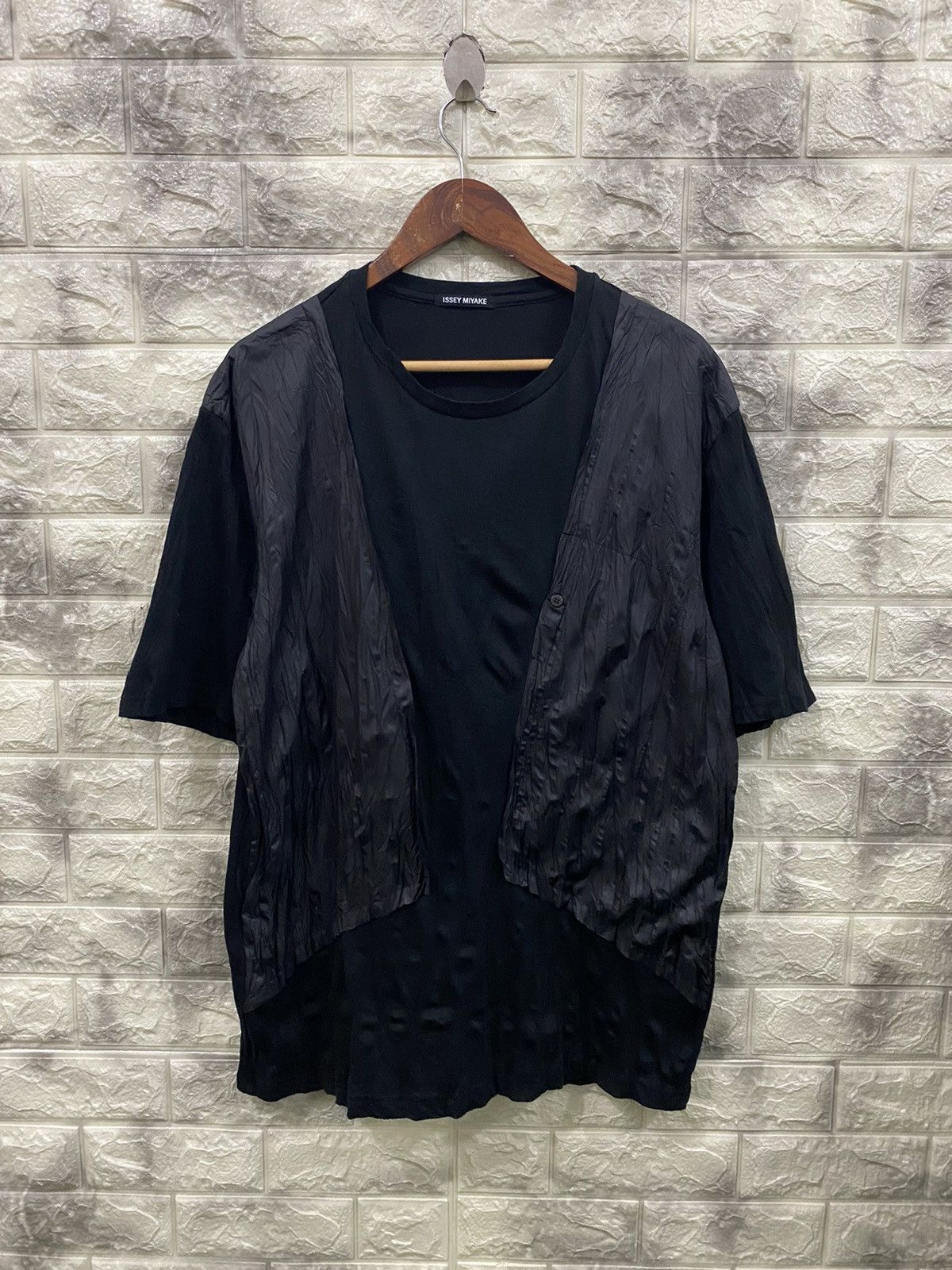 Issey Miyake Issey Miyake Avant Garde Shirt Vest Style Fashion Size US L / EU 52-54 / 3 - 1 Thumbnail