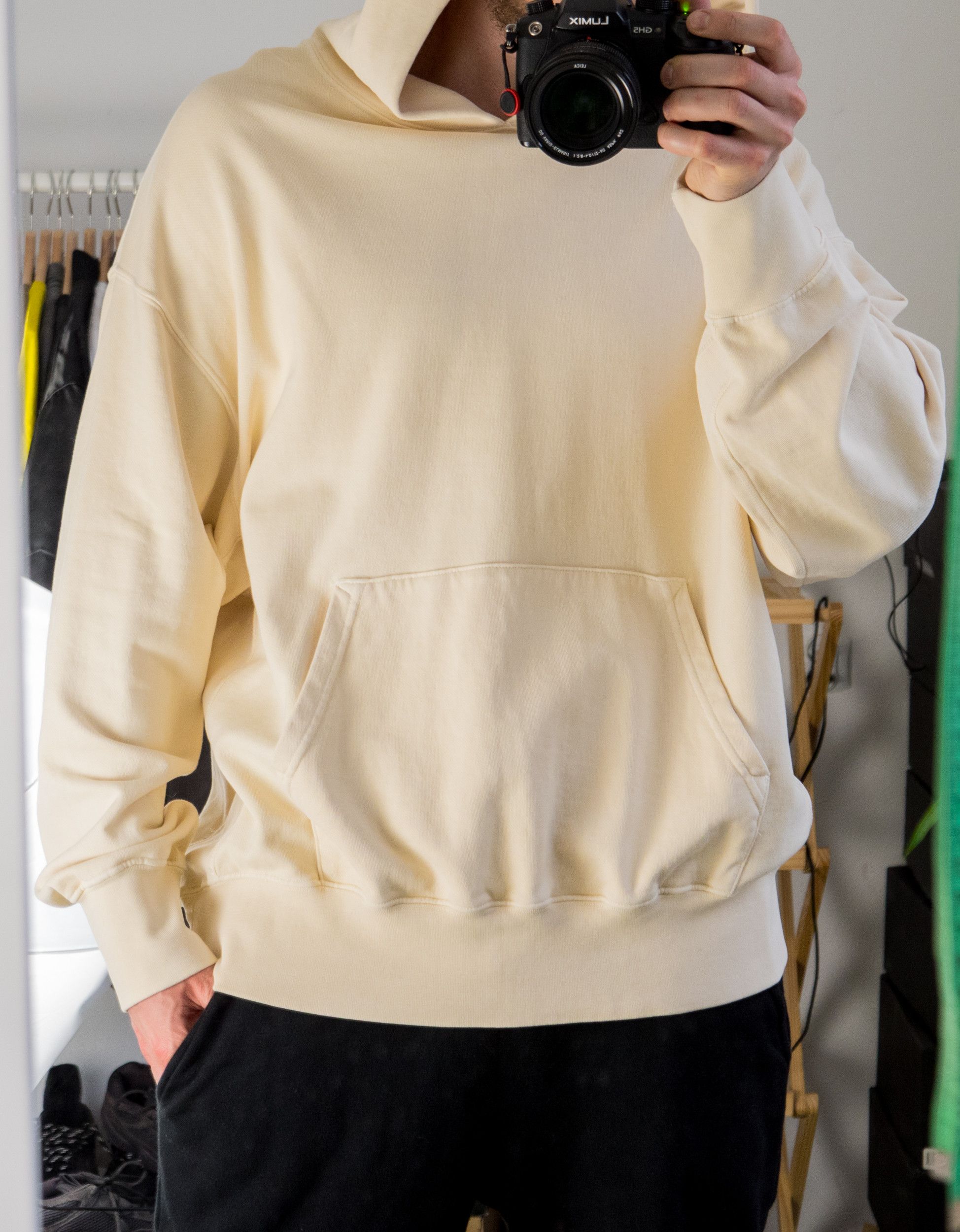 Yeezy YEEZY SEASON 4 Boxy Fit Cotton HOODIE Beige (L) Size US M / EU 48-50 / 2 - 15 Thumbnail