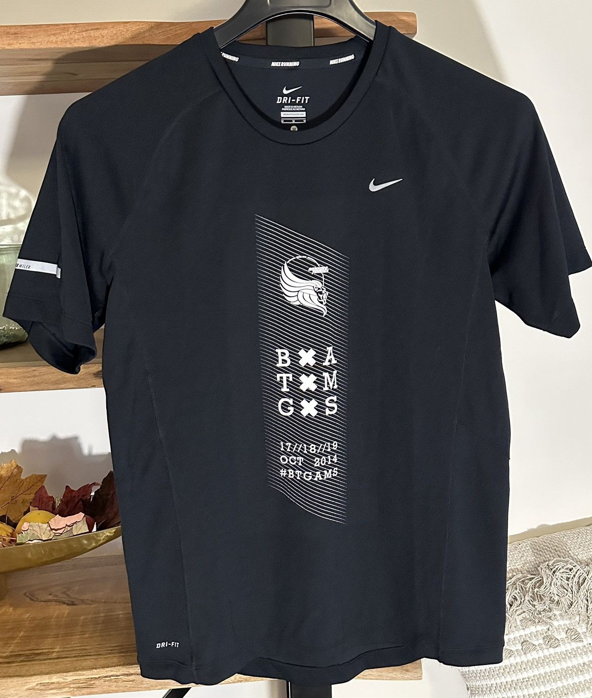 Nike × Vintage Rare 2014 Nike Running Junkies Swoosh T-Shirt spell out logo Size US M / EU 48-50 / 2 - 2 Thumbnail