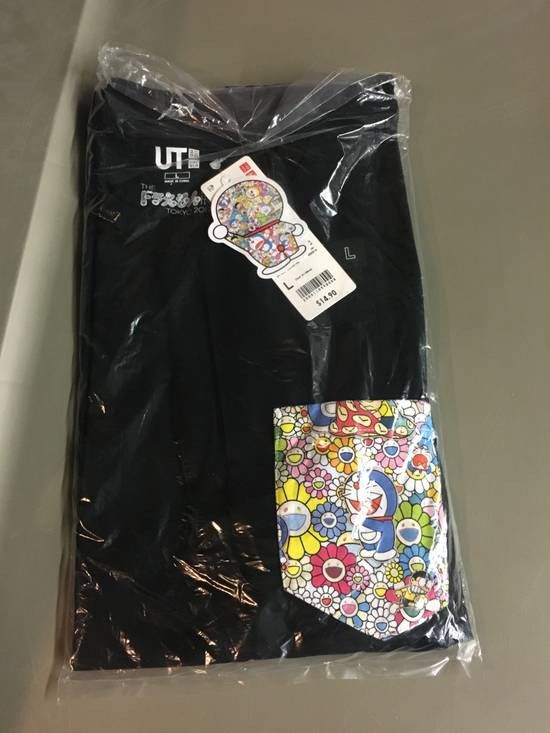Takashi Murakami × Uniqlo Uniqlo X Takashi Murakami X Doraemon Tee Size L Black Size US L / EU 52-54 / 3 - 1 Preview