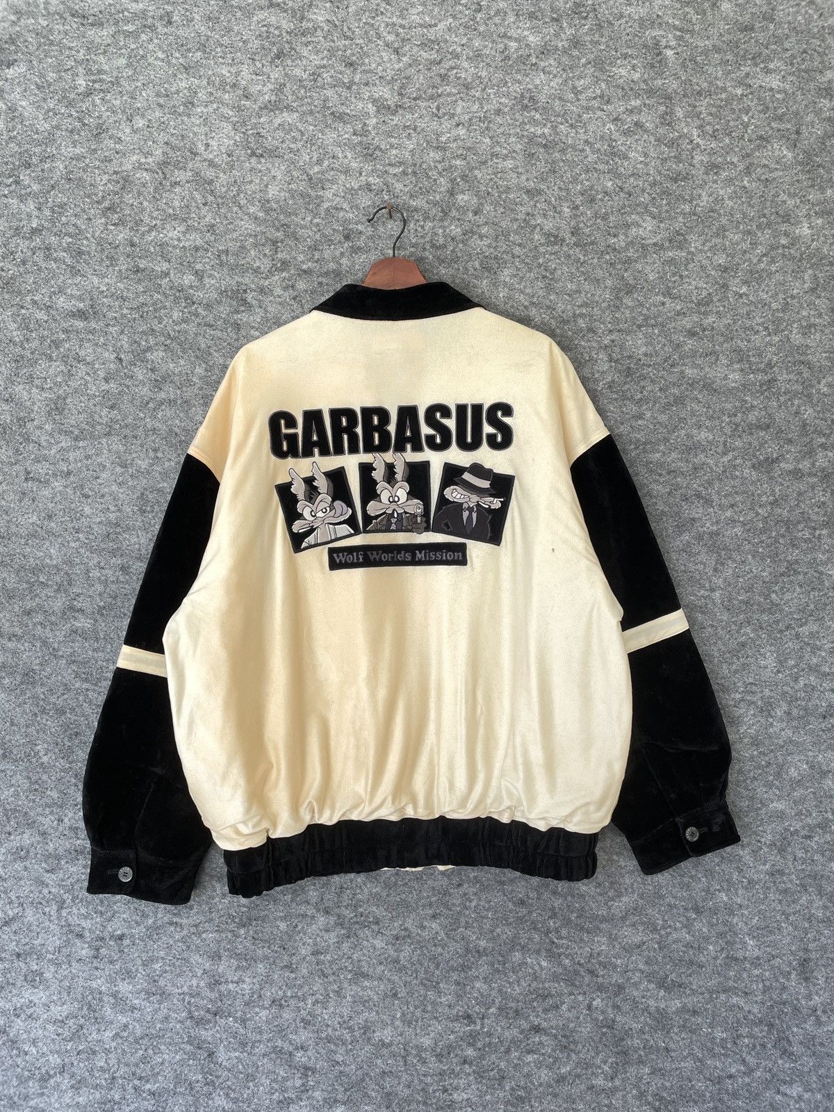 Japanese Brand × Vintage VINTAGE ANGELO GARBASUS WOLF JACKET Size US XL / EU 56 / 4 - 1 Thumbnail