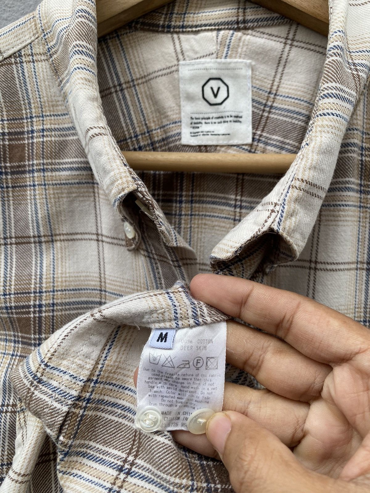 Visvim Visvim Shadow Plaid Checkered with Circle Zip Pocket Brown Size US M / EU 48-50 / 2 - 9 Thumbnail