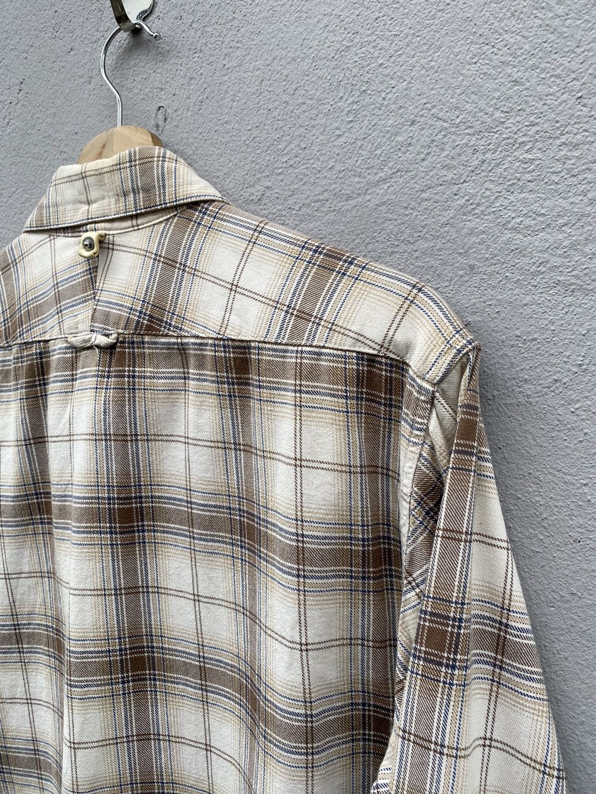 Visvim Visvim Shadow Plaid Checkered with Circle Zip Pocket Brown Size US M / EU 48-50 / 2 - 17 Thumbnail