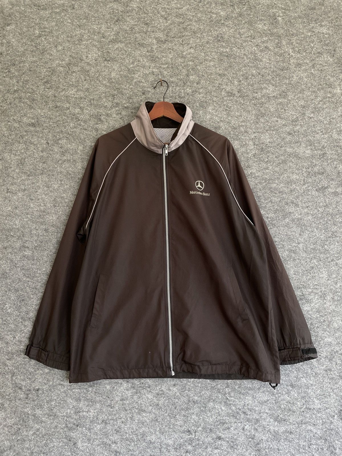 Mercedes-Benz MERCEDES BENZ LIGHT JACKET Size US L / EU 52-54 / 3 - 1 Thumbnail