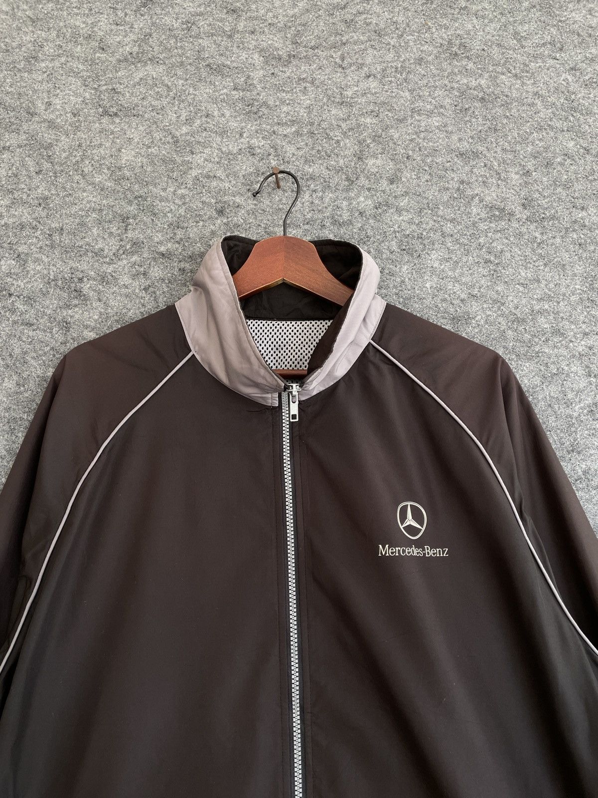 Mercedes-Benz MERCEDES BENZ LIGHT JACKET Size US L / EU 52-54 / 3 - 2 Thumbnail