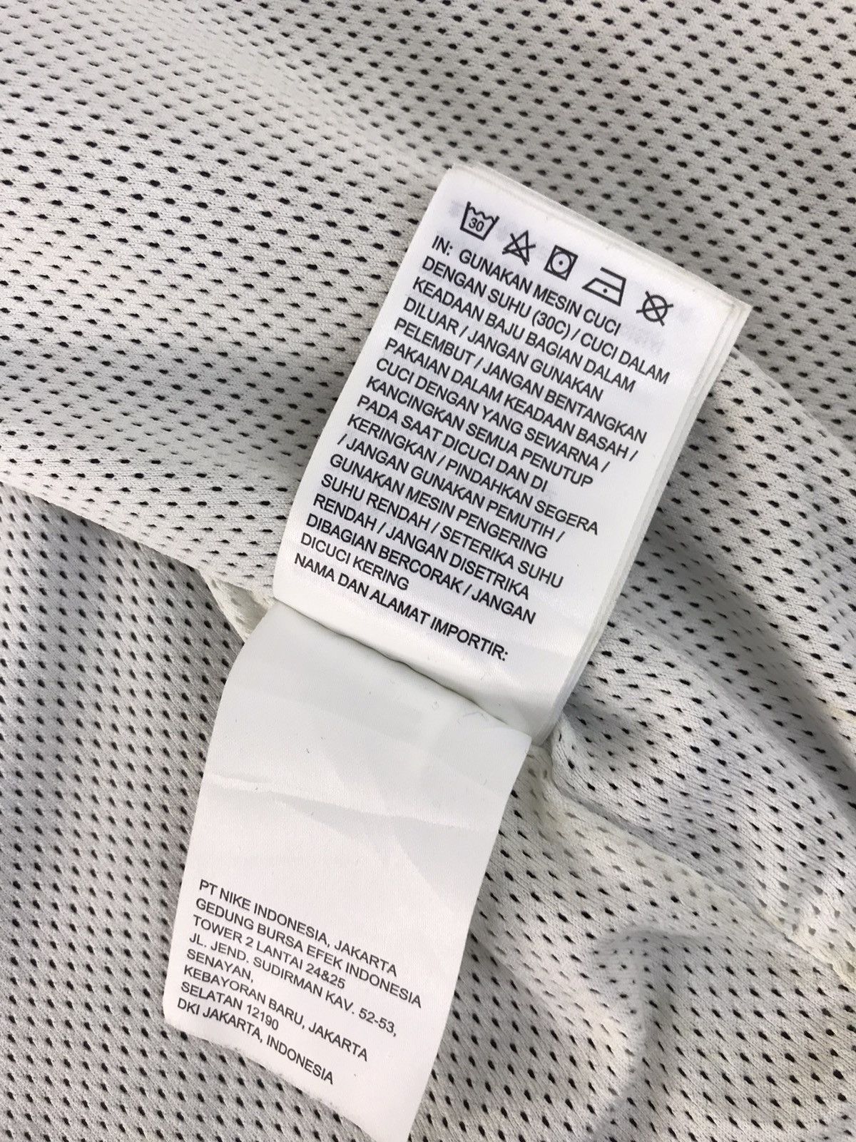 Nike Dept. of Nike Archieves Windbreaker Jacket Nylon K876j Size US XL / EU 56 / 4 - 12 Thumbnail