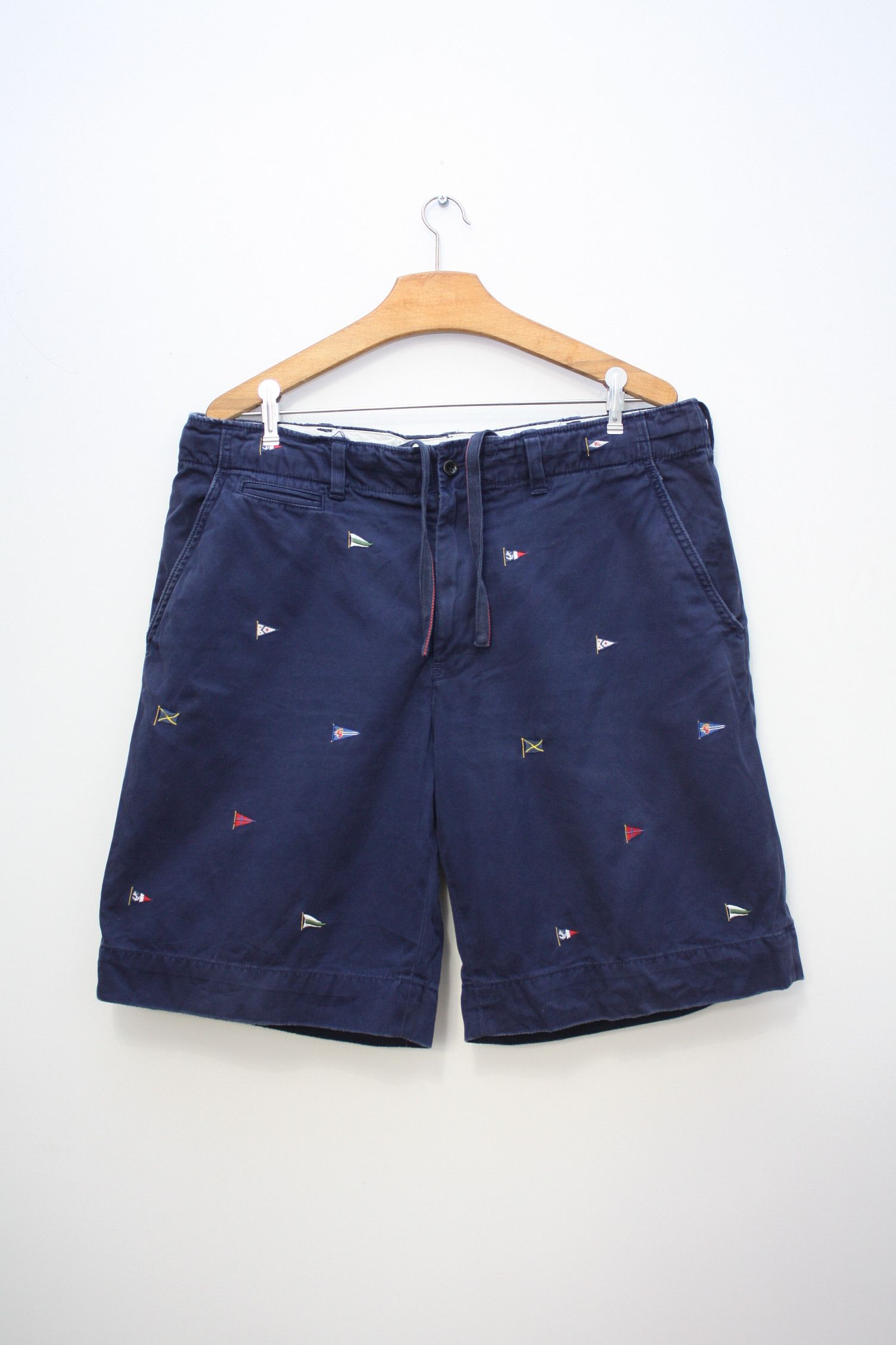 Polo Ralph Lauren Polo Ralph Lauren Bermuda Navy Embroidered Shorts W36 Size US 36 / EU 52 - 1 Thumbnail