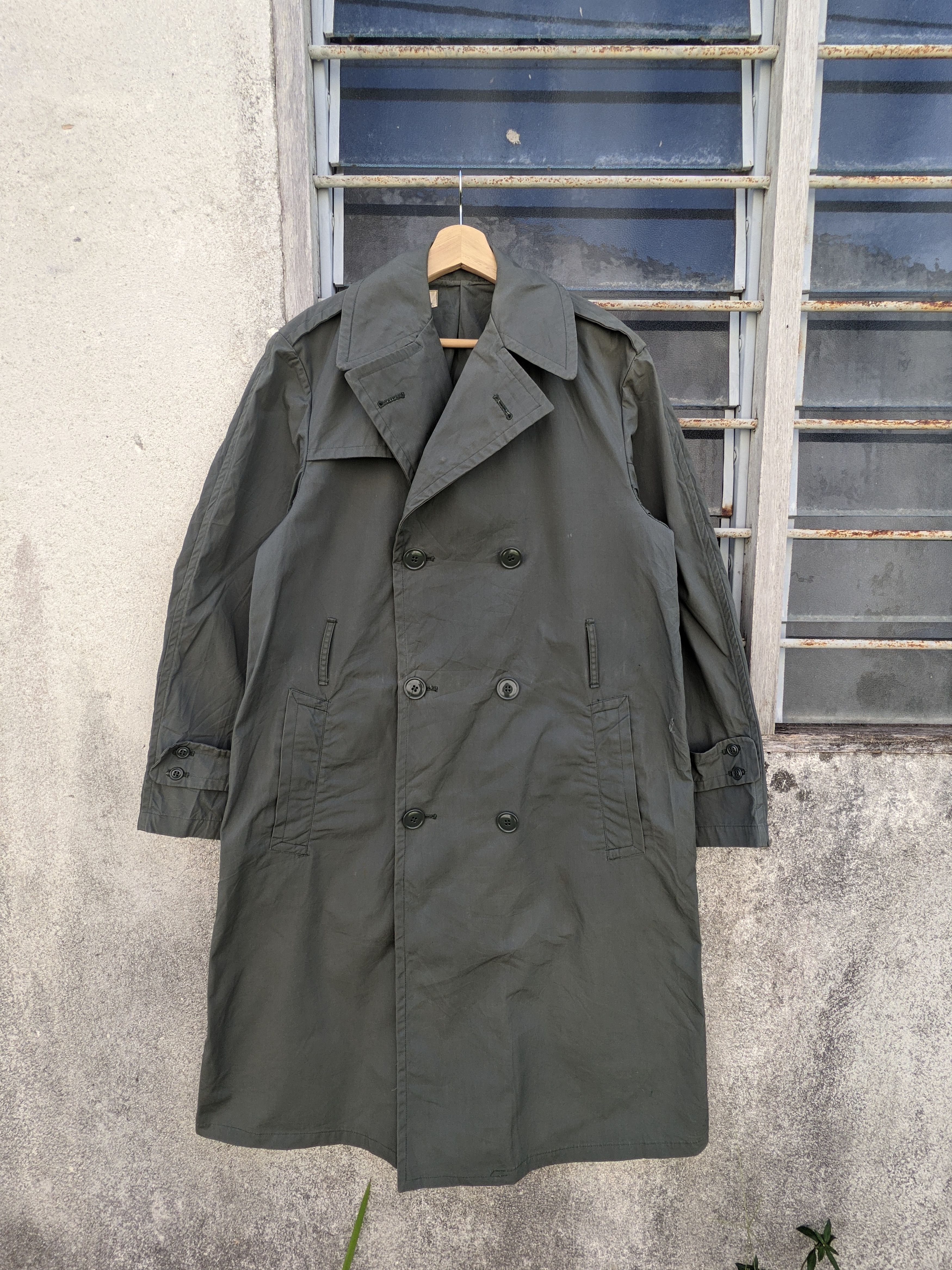 Vintage Vintage US ARMY Double Breasted Trench Coat Size US M / EU 48-50 / 2 - 5 Thumbnail