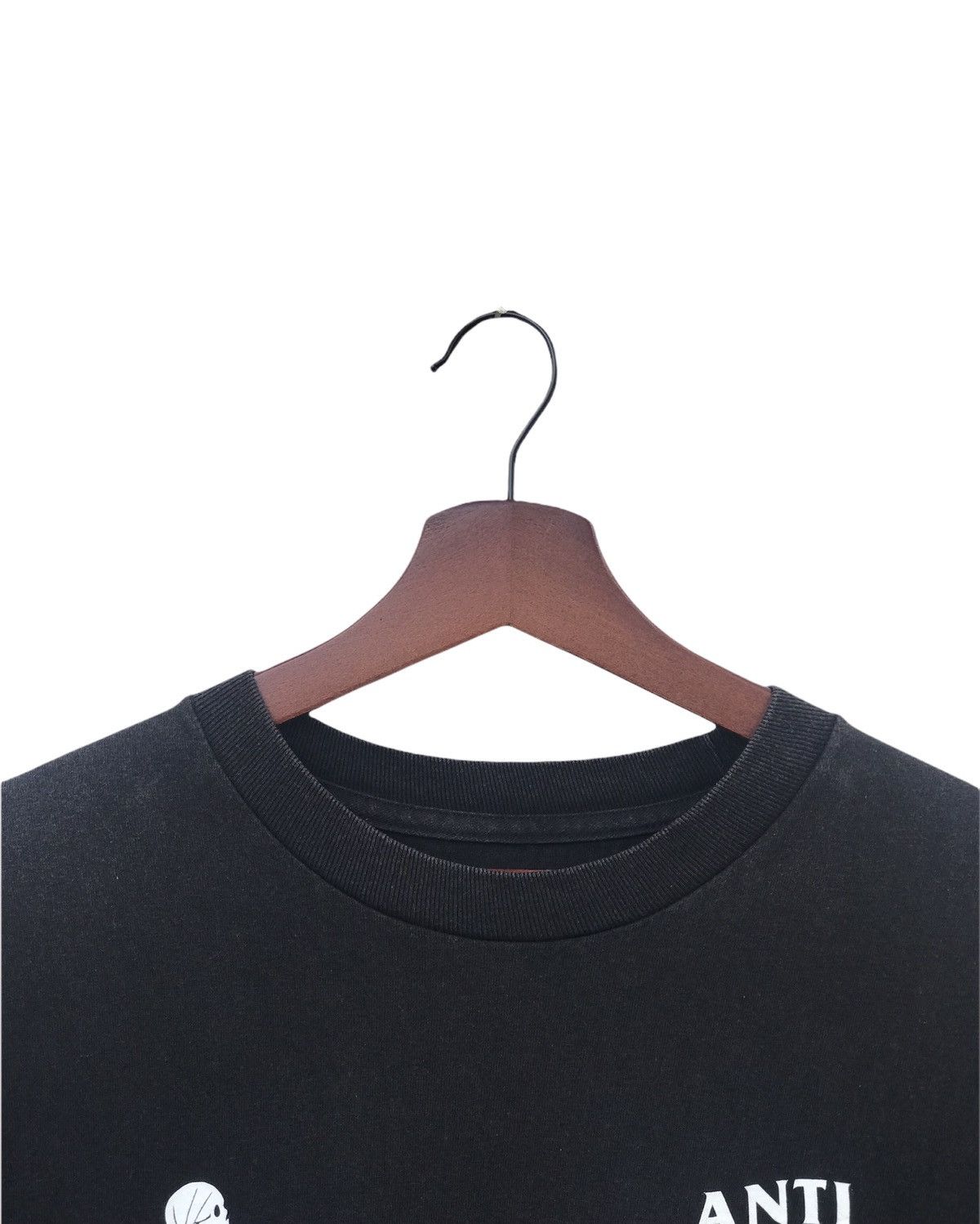 Anti Social Social Club × Neighborhood Anti Social Social Club x Neighborhood Tee Size US M / EU 48-50 / 2 - 6 Thumbnail