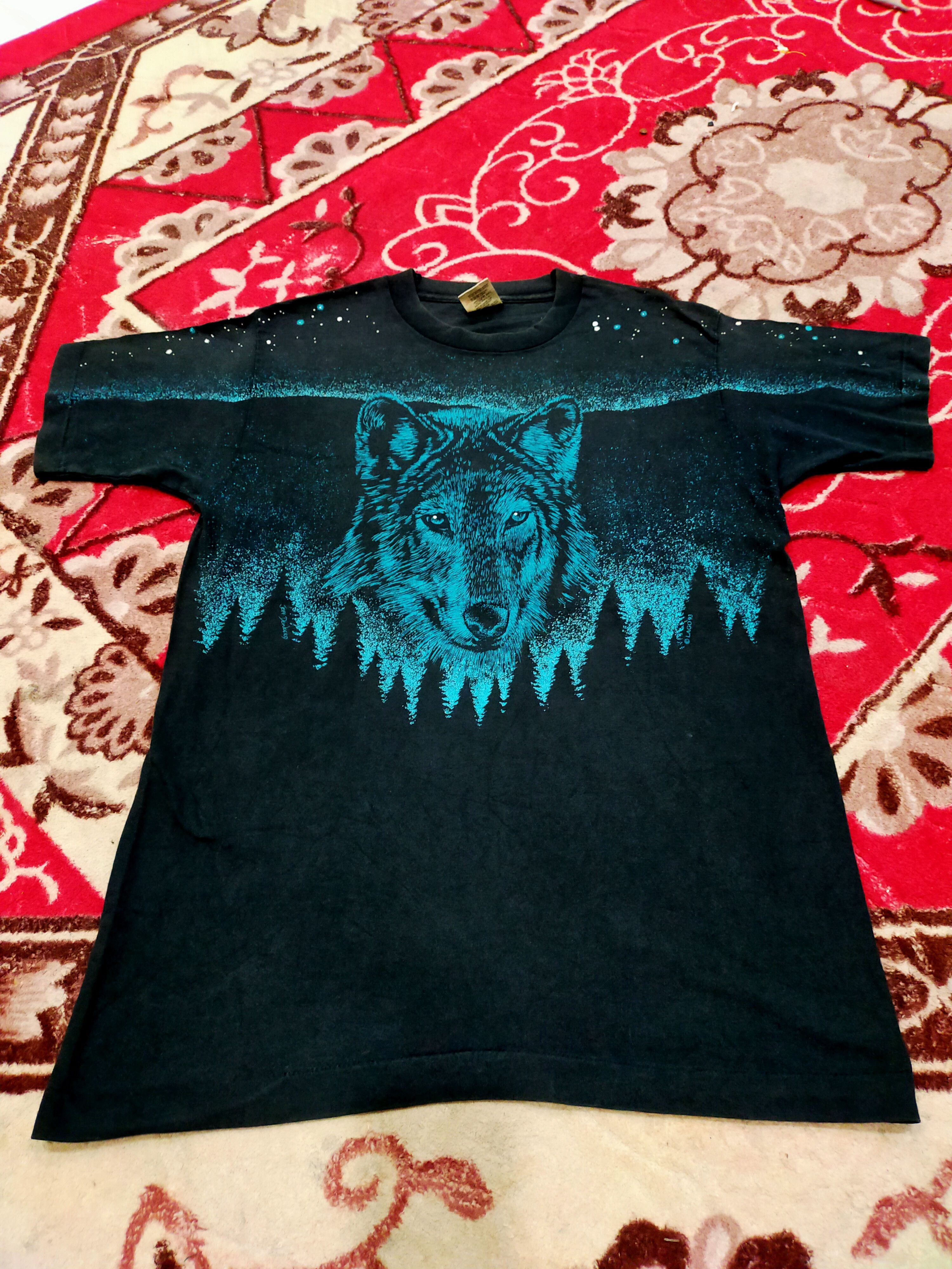 Fruit Of The Loom × Vintage Vintage 90's Wolf Full Print Thrashed tee Size US M / EU 48-50 / 2 - 1 Thumbnail