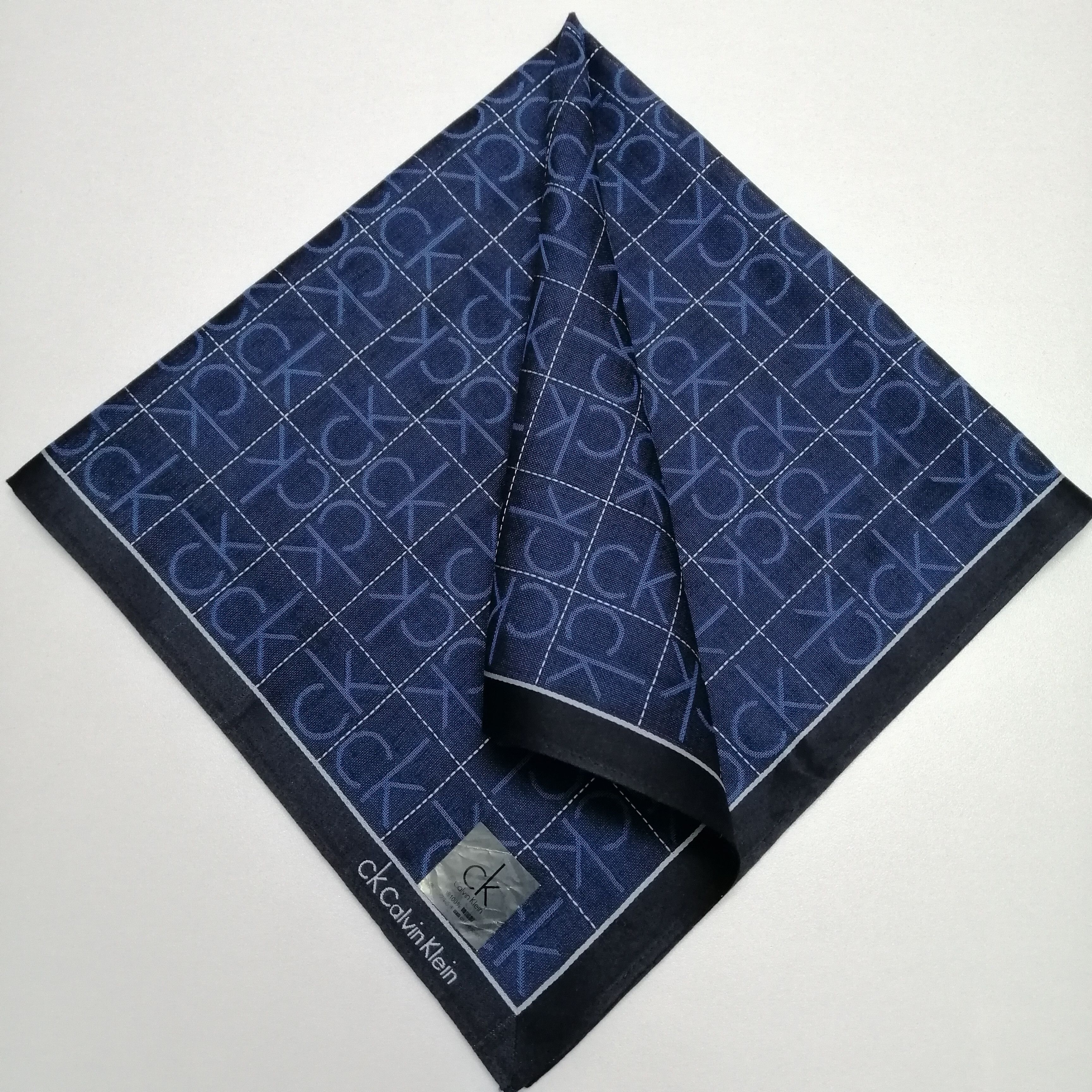 Calvin Klein Calvin Klein Handkerchief/Neckerchief/Bandana-KD2354 Size ONE SIZE - 1 Thumbnail