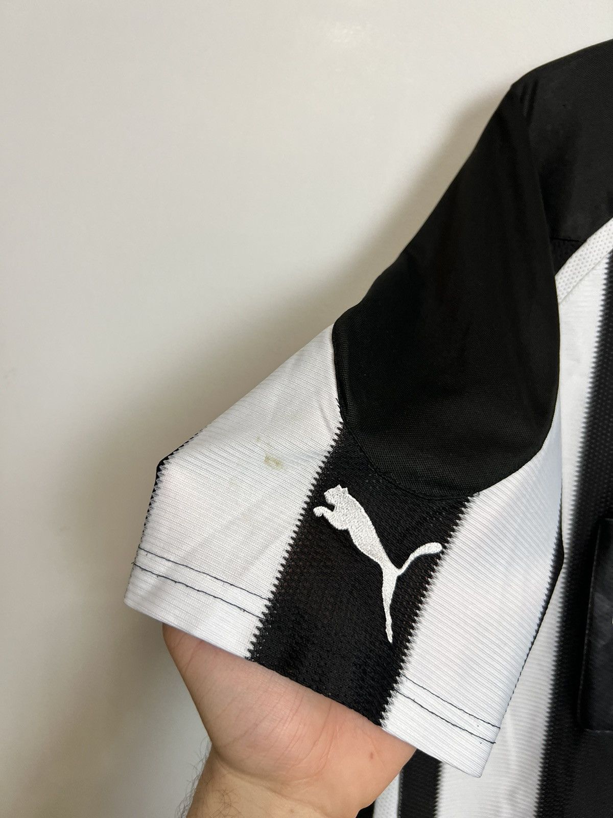 Puma Rare Vintage 00s Newcastle United PUMA Jersey Soccer Kit Size US XL / EU 56 / 4 - 6 Thumbnail