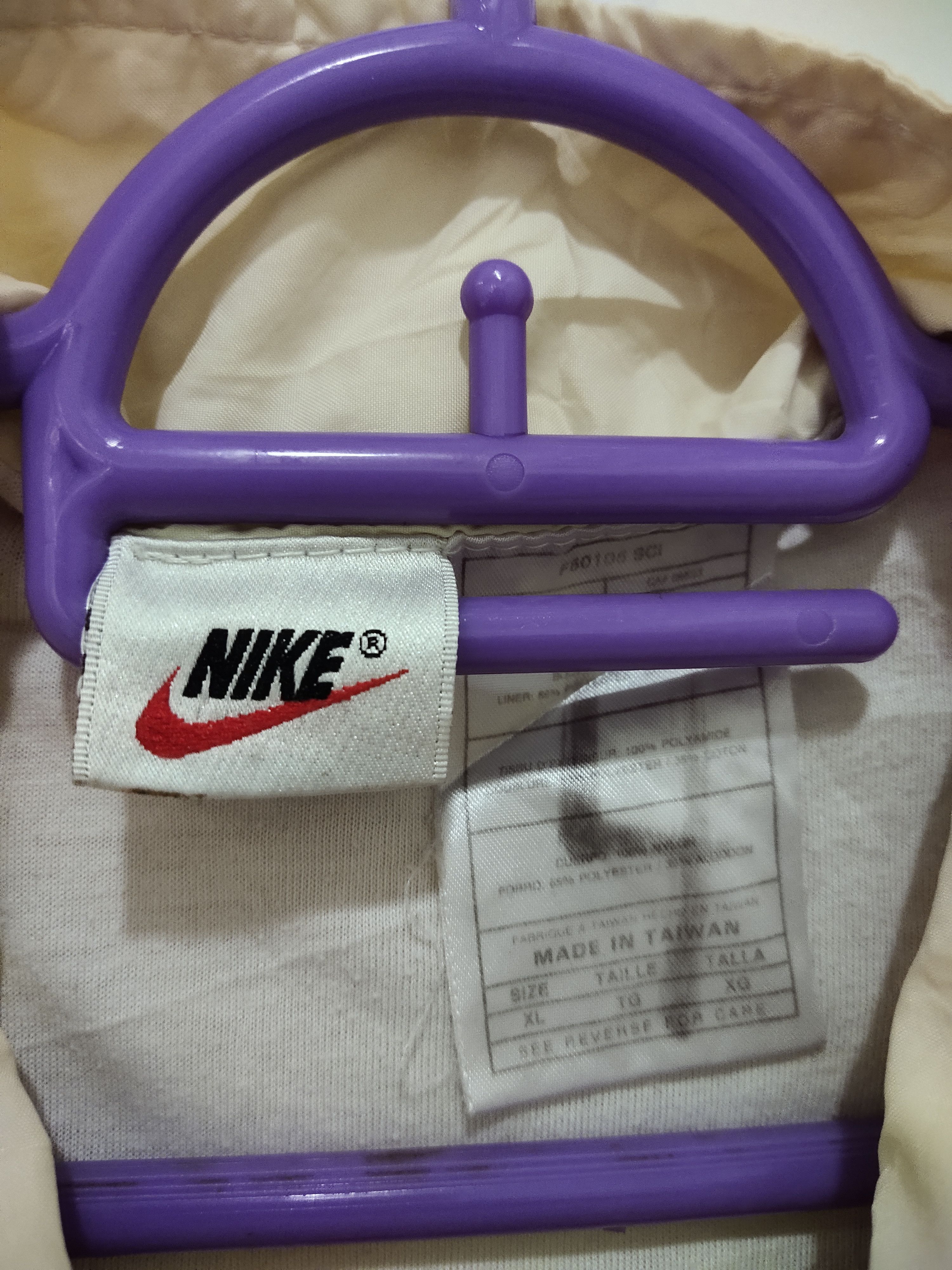 Nike Vintage 90's Nike Nylon Windbreaker Size US XL / EU 56 / 4 - 6 Thumbnail