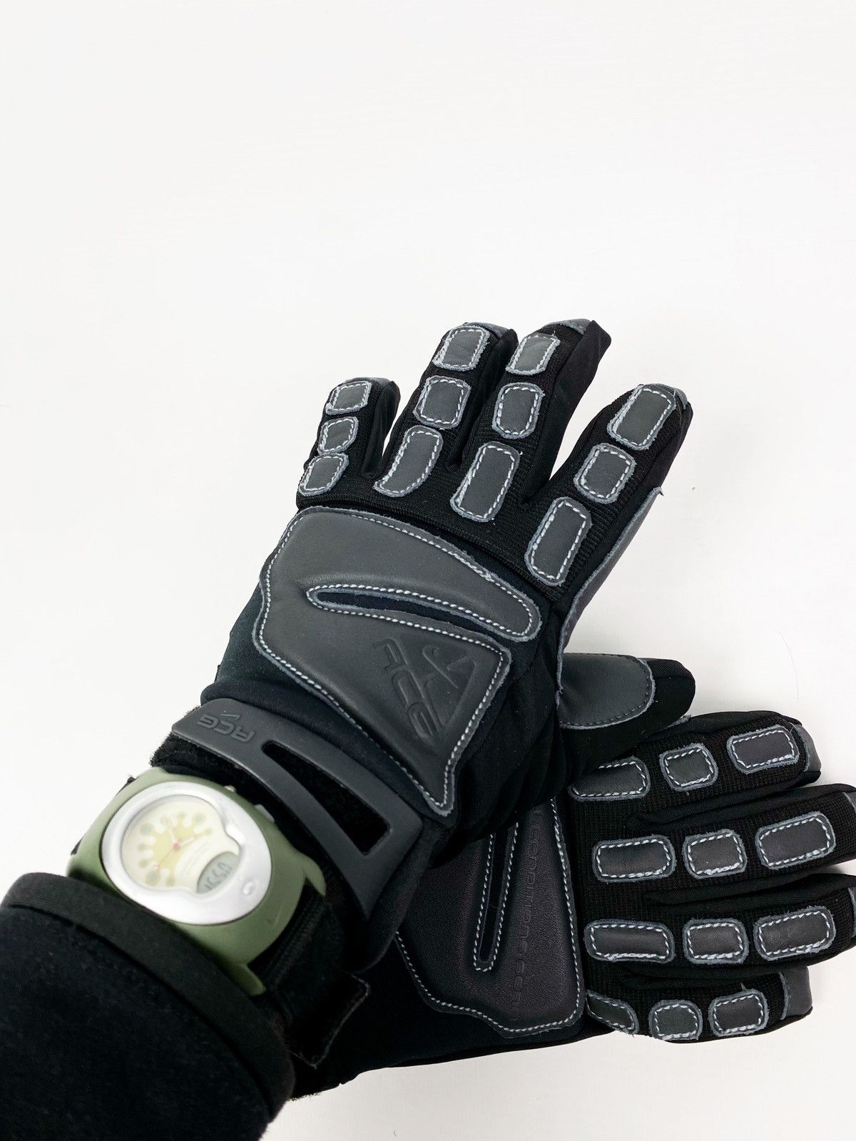 acg gloves