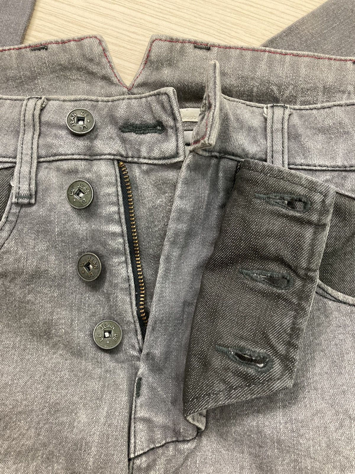 Marithe + Francois Girbaud Marithe Francois Girbaud Charcoal Buckleback Denim Size US 34 / EU 50 - 5 Thumbnail
