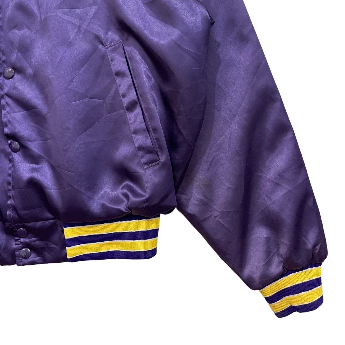 NBA Vintage 90s LA LAKERS Snap Button Satin Bomber Jacket Size US L / EU 52-54 / 3 - 6 Thumbnail