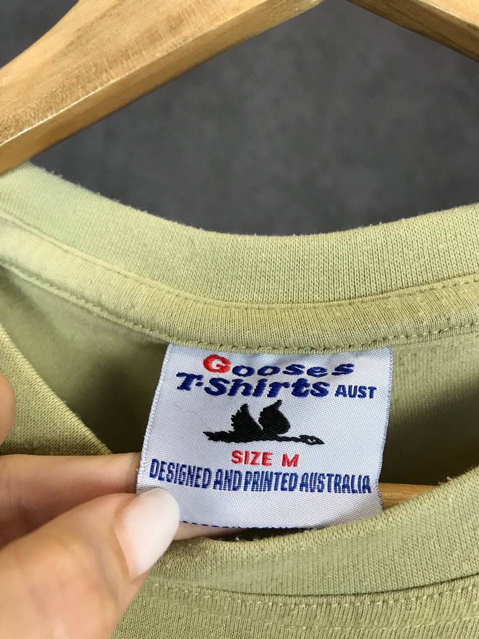 Vintage Australia 1991 vintage art tee Size US M / EU 48-50 / 2 - 3 Thumbnail