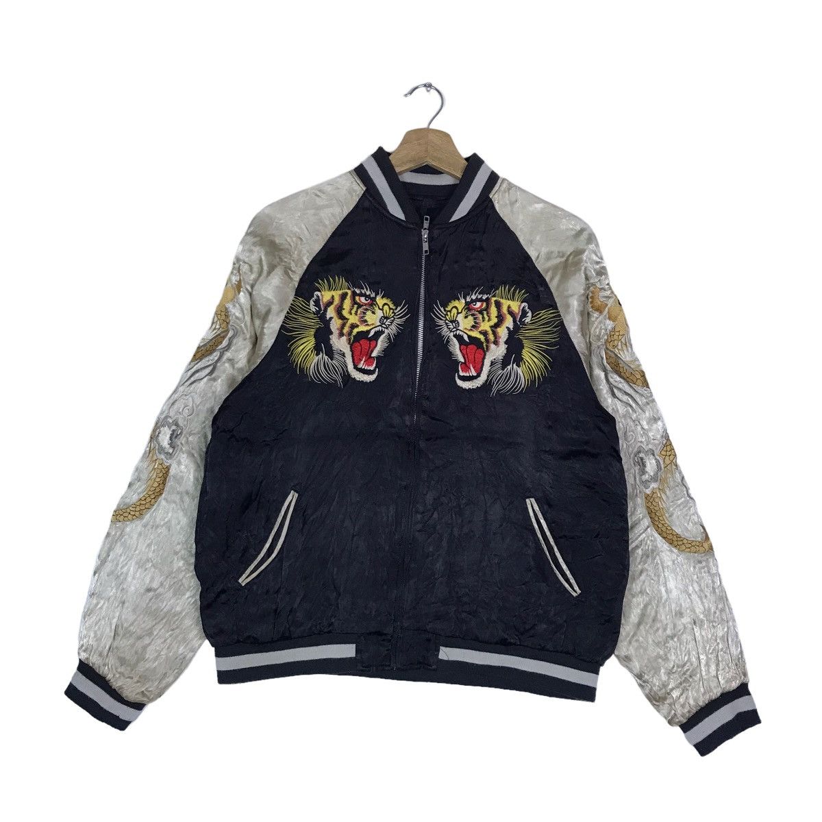90s dragon embroidery jacket souvenir Vintage 90s Japanese Sukajan