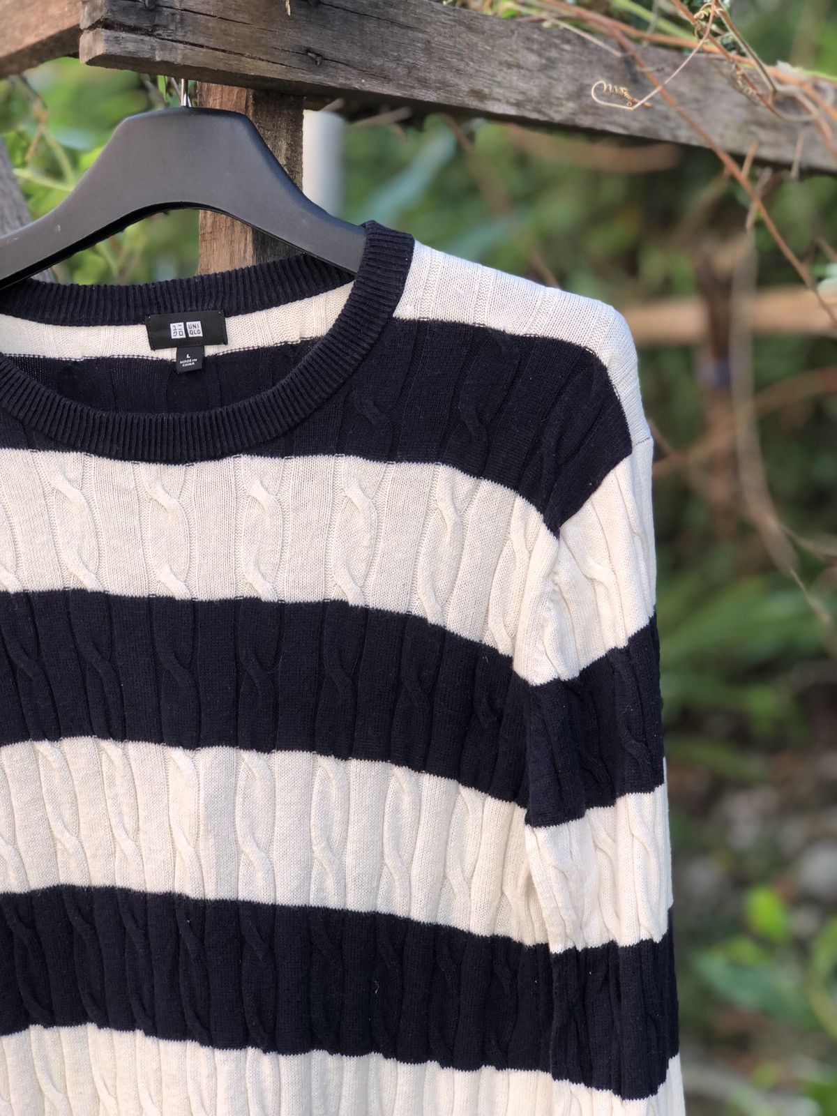Aran Isles Knitwear Uniqlo Cable Knit Striped Longslevee Sweater Size L / US 10 / IT 46 - 2 Thumbnail