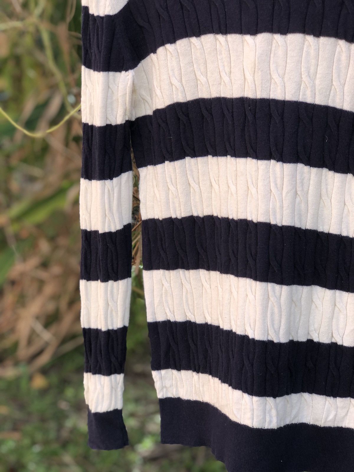 Aran Isles Knitwear Uniqlo Cable Knit Striped Longslevee Sweater Size L / US 10 / IT 46 - 3 Thumbnail