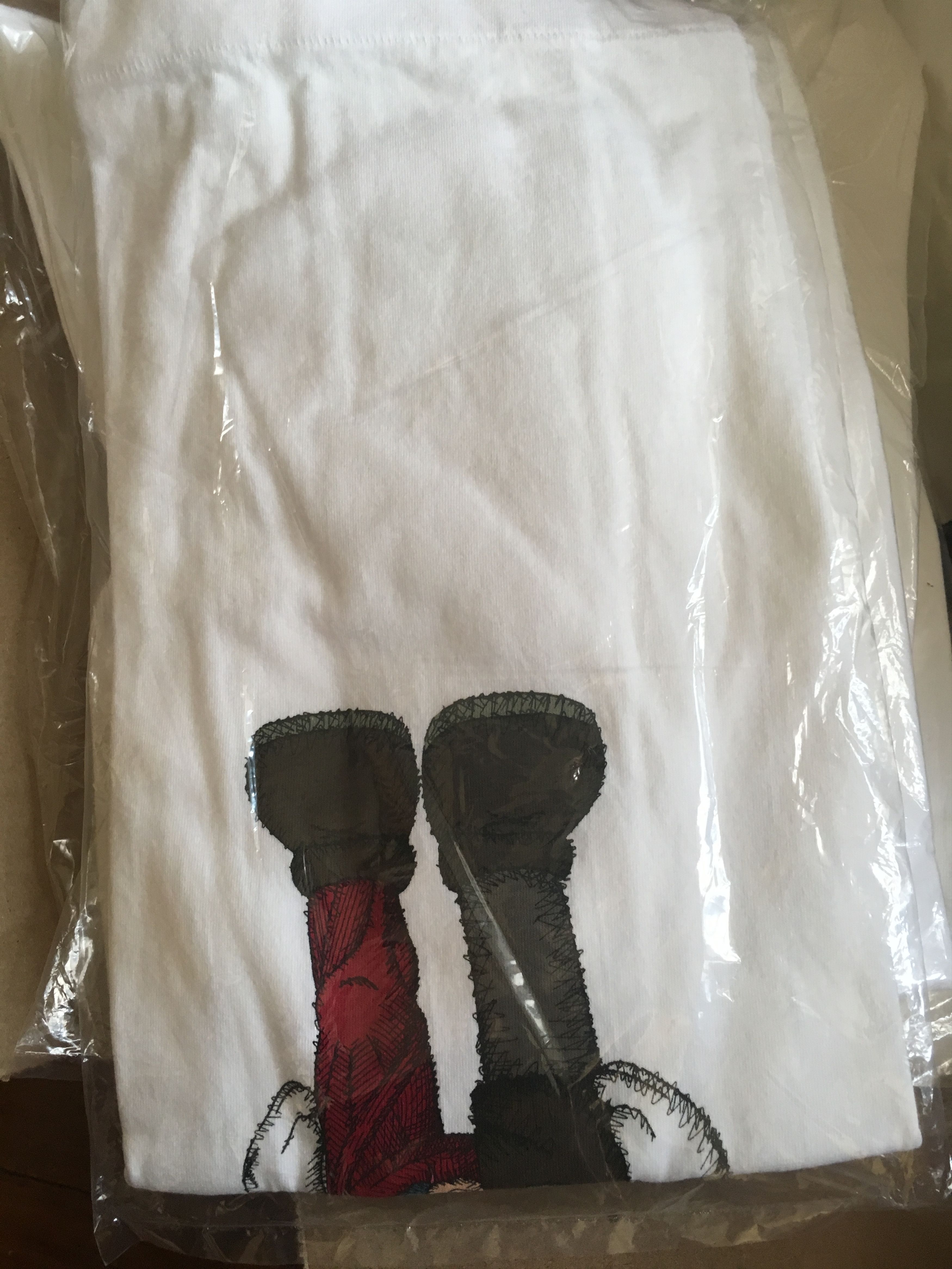 Kaws × Uniqlo Uniqlo x Kaws Flayed Tee White Medium Size US M / EU 48-50 / 2 - 2 Thumbnail