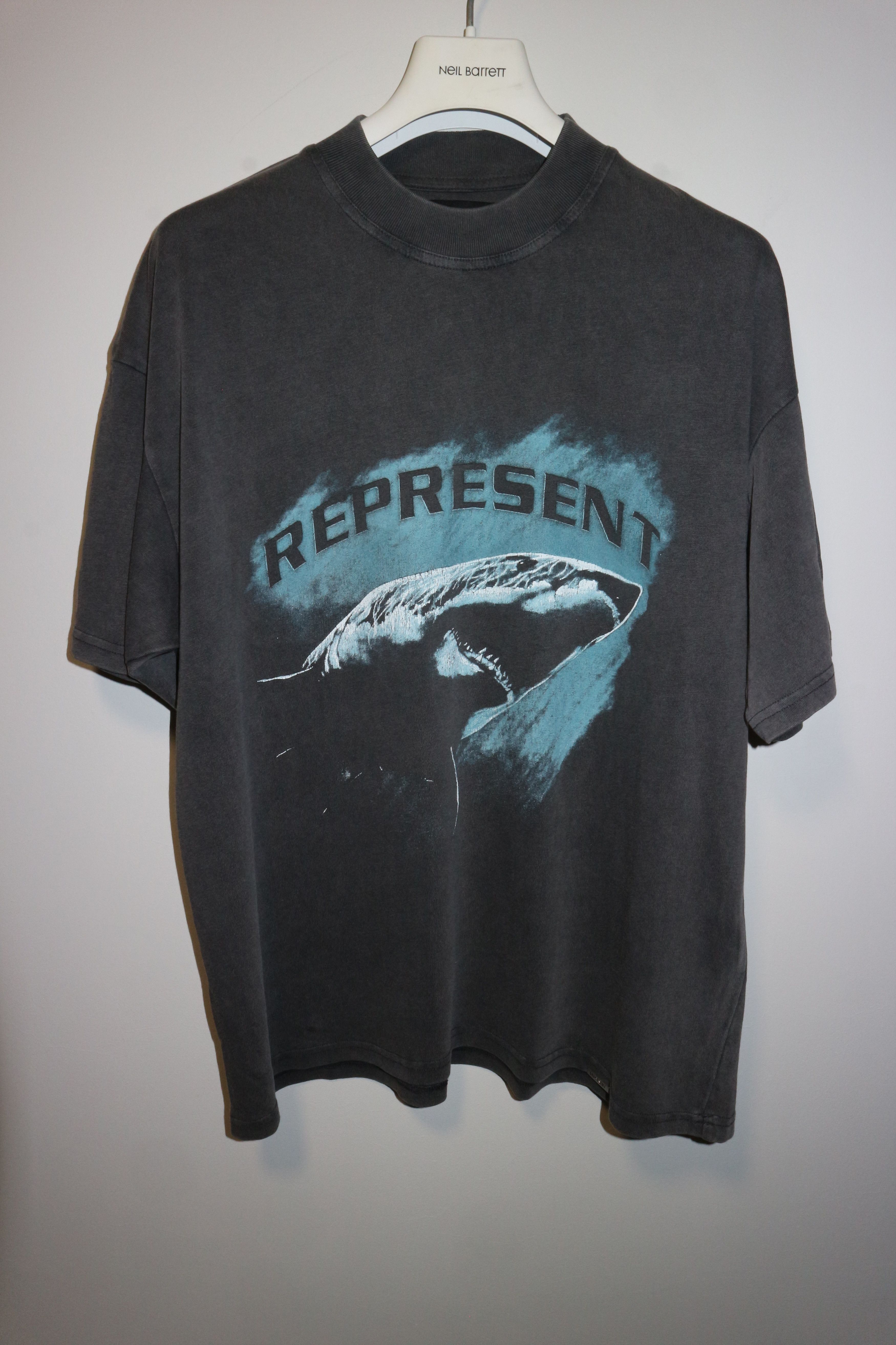 Represent Clo. SHARK PRINT T-SHIRT Size US L / EU 52-54 / 3 - 1 Thumbnail