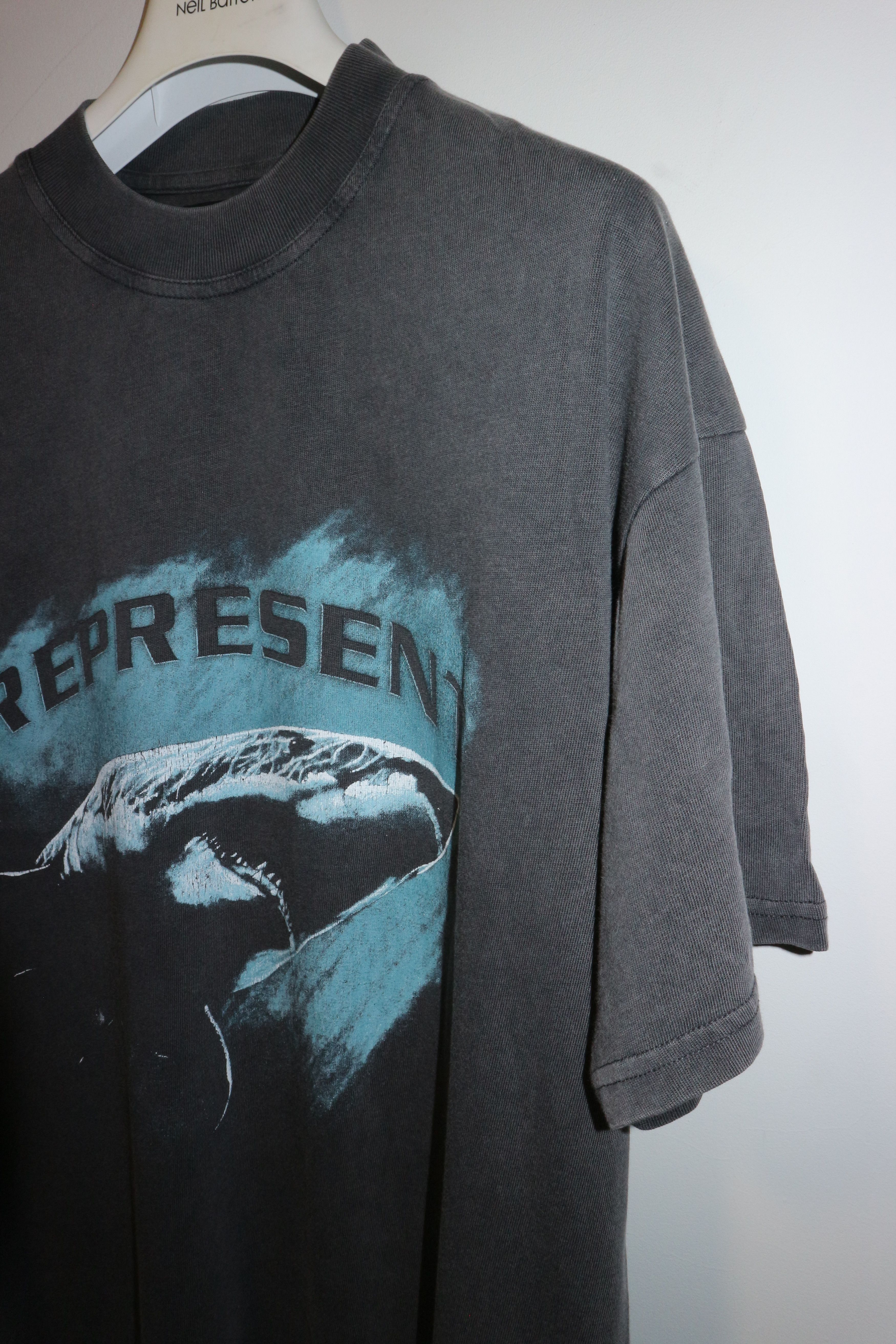 Represent Clo. SHARK PRINT T-SHIRT Size US S / EU 44-46 / 1 - 4 Thumbnail