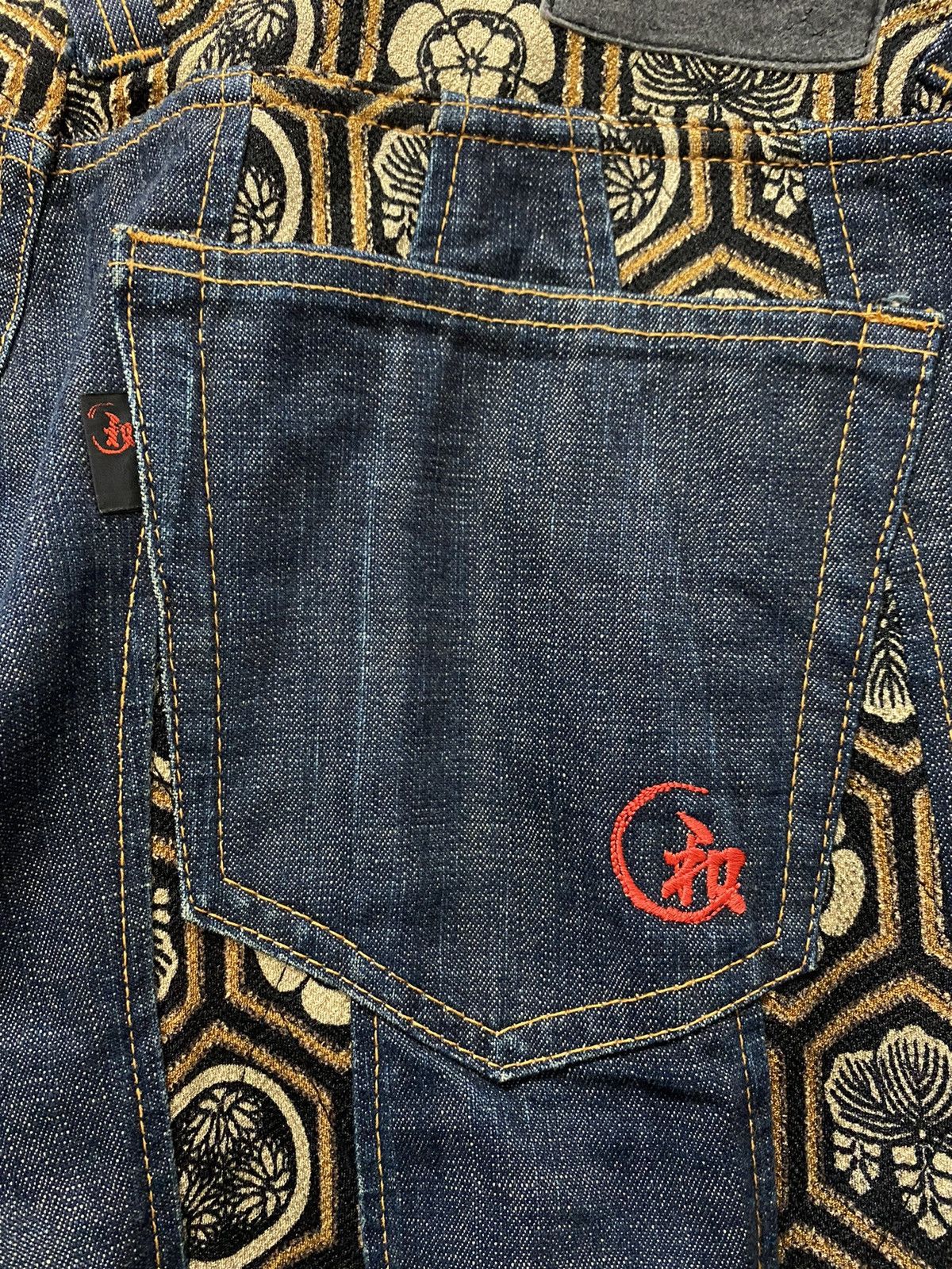 Japanese Brand JUVENILE DELINQUENT X Japan Blue Reconstructed Denim Pants Size US 38 / EU 54 - 12 Thumbnail