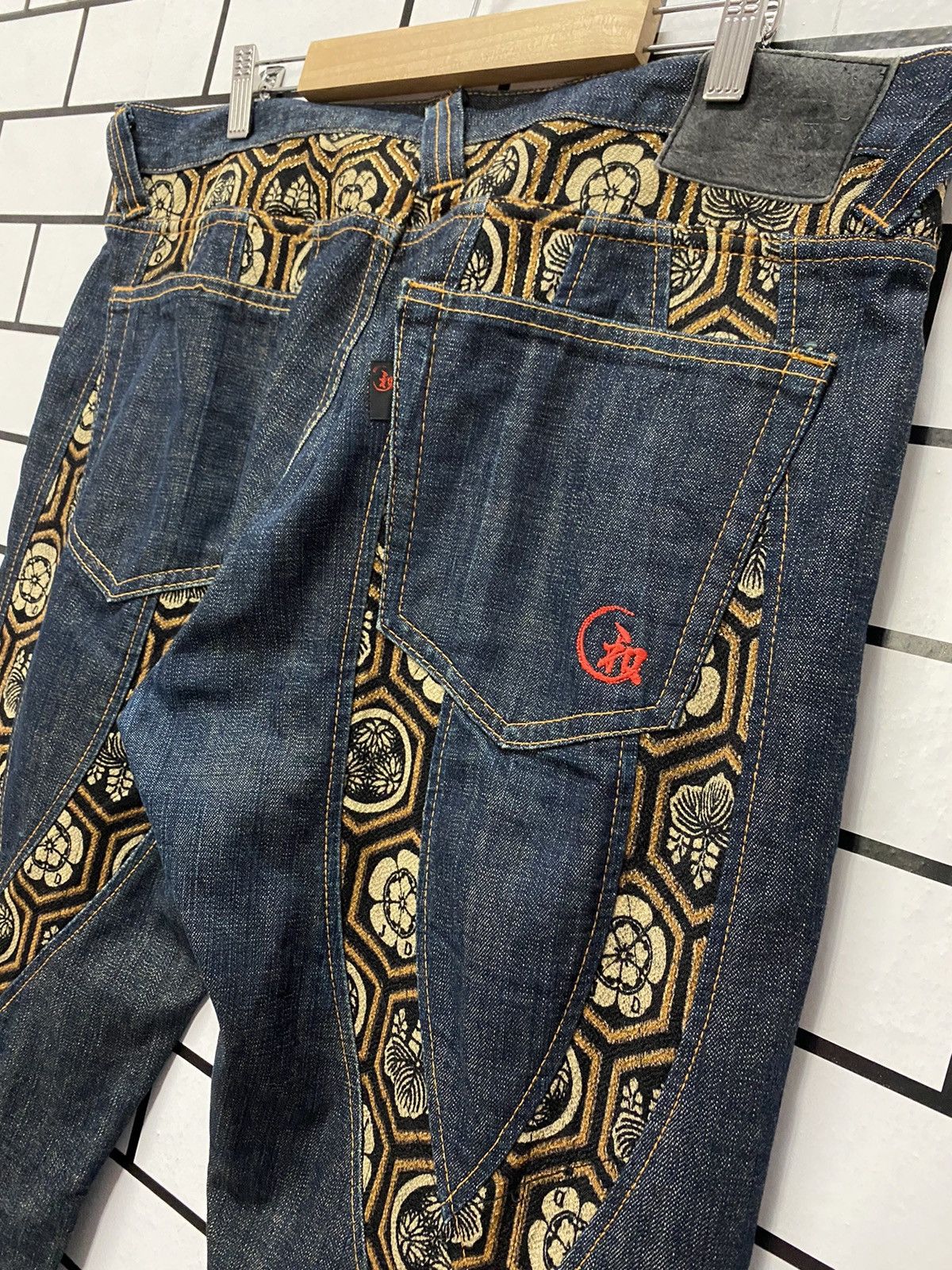 Japanese Brand JUVENILE DELINQUENT X Japan Blue Reconstructed Denim Pants Size US 38 / EU 54 - 11 Thumbnail