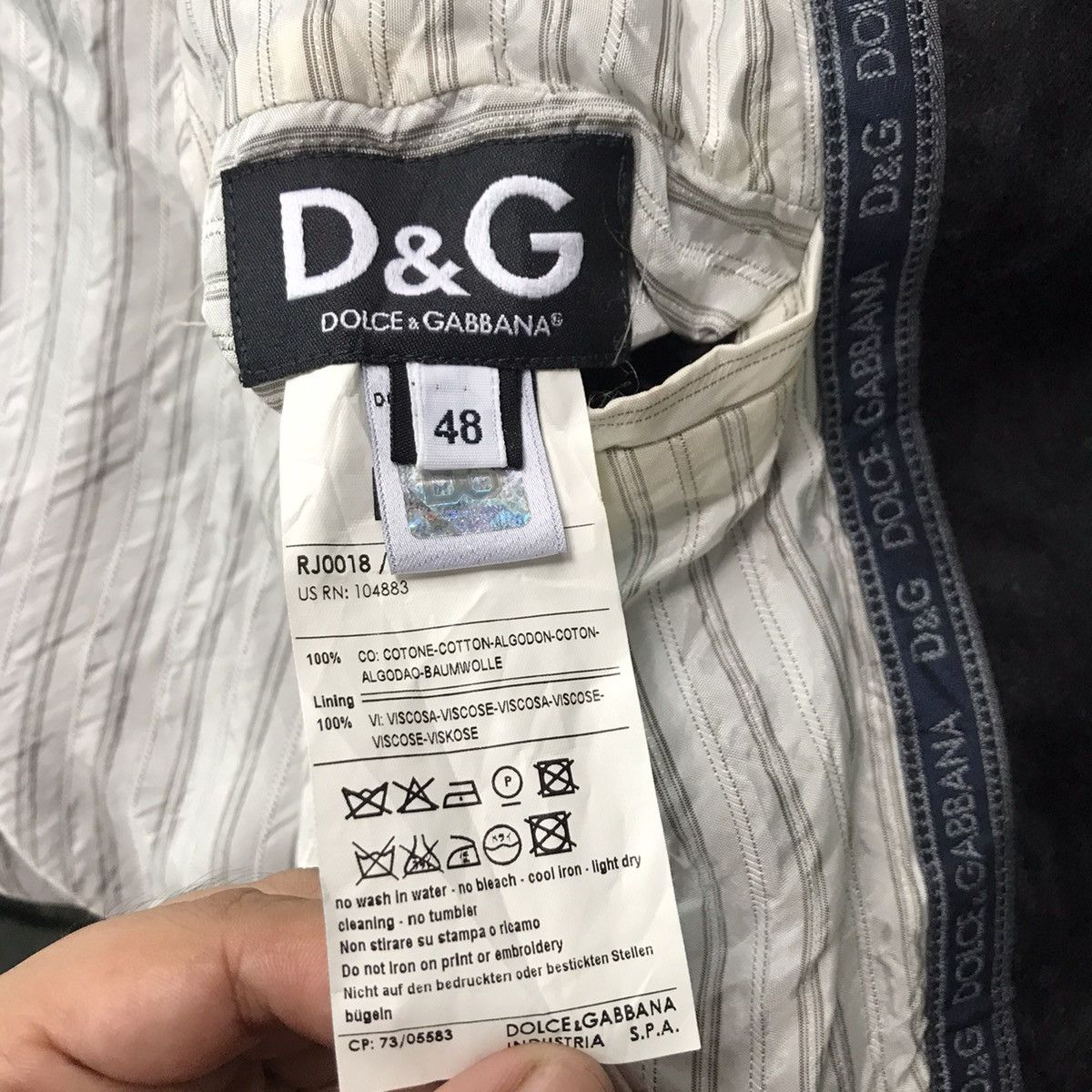 Dolce & Gabbana DOLCE & GABBANA VELVET COATS Size US M / EU 48-50 / 2 - 6 Thumbnail