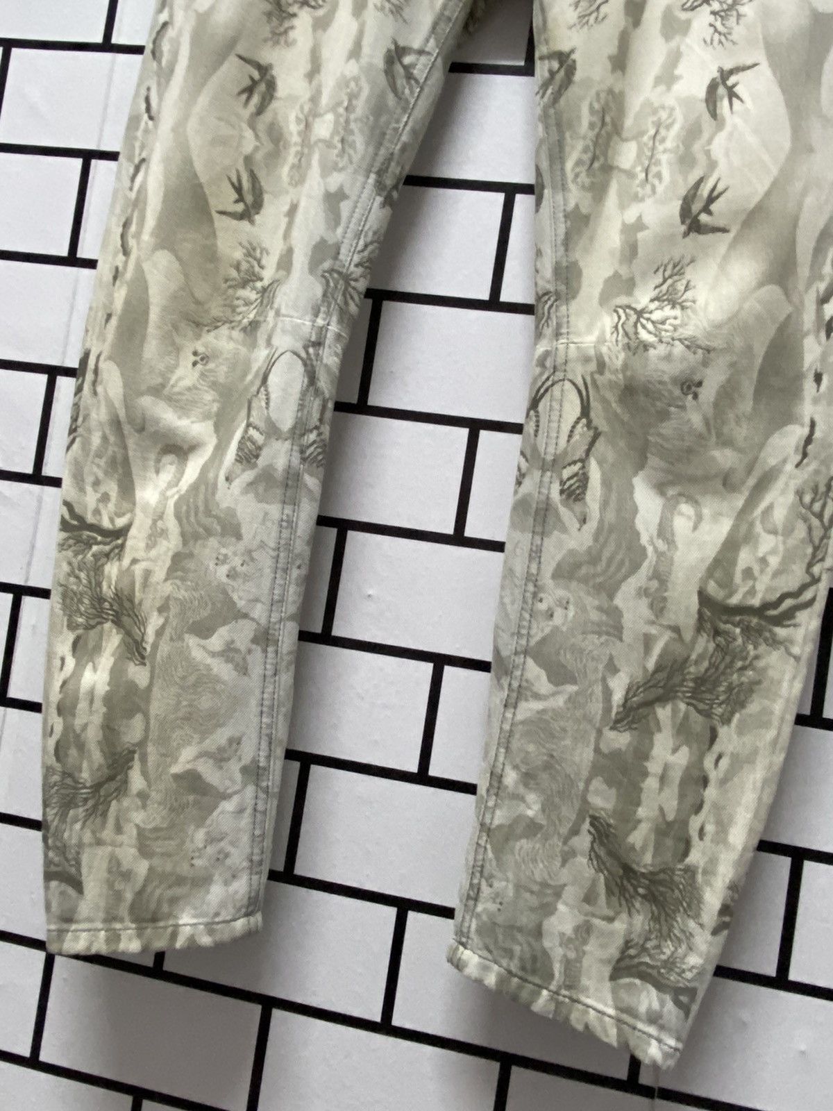 Diesel Vintage Diesel psychedelic Art Printed Pants Size US 29 - 11 Thumbnail