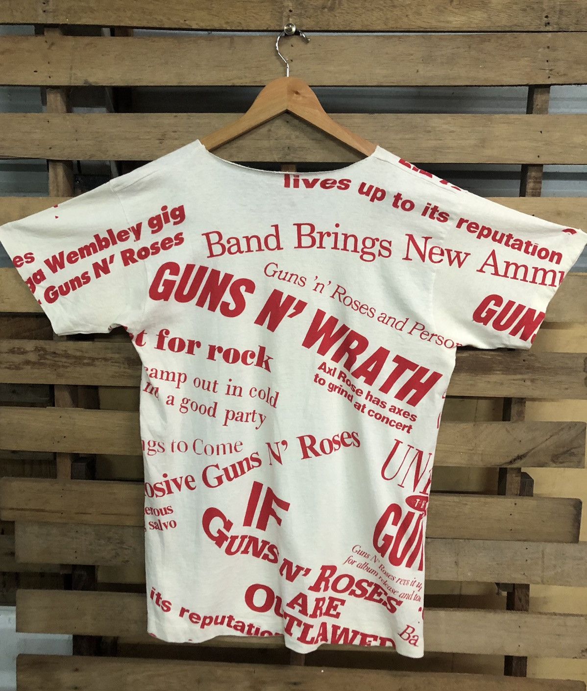 Brockum × Guns N' Roses Super Rare Vintage 1991 Guns & Roses All Overprint Size US M / EU 48-50 / 2 - 2 Thumbnail