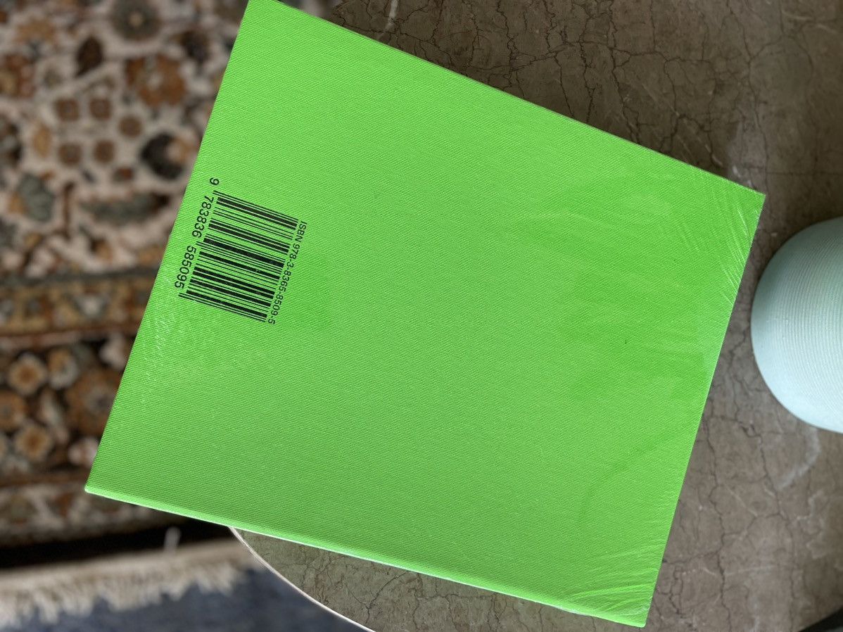 Nike Virgil Abloh for Nike ICONS Something’s OFF by Taschen Size ONE SIZE - 3 Thumbnail