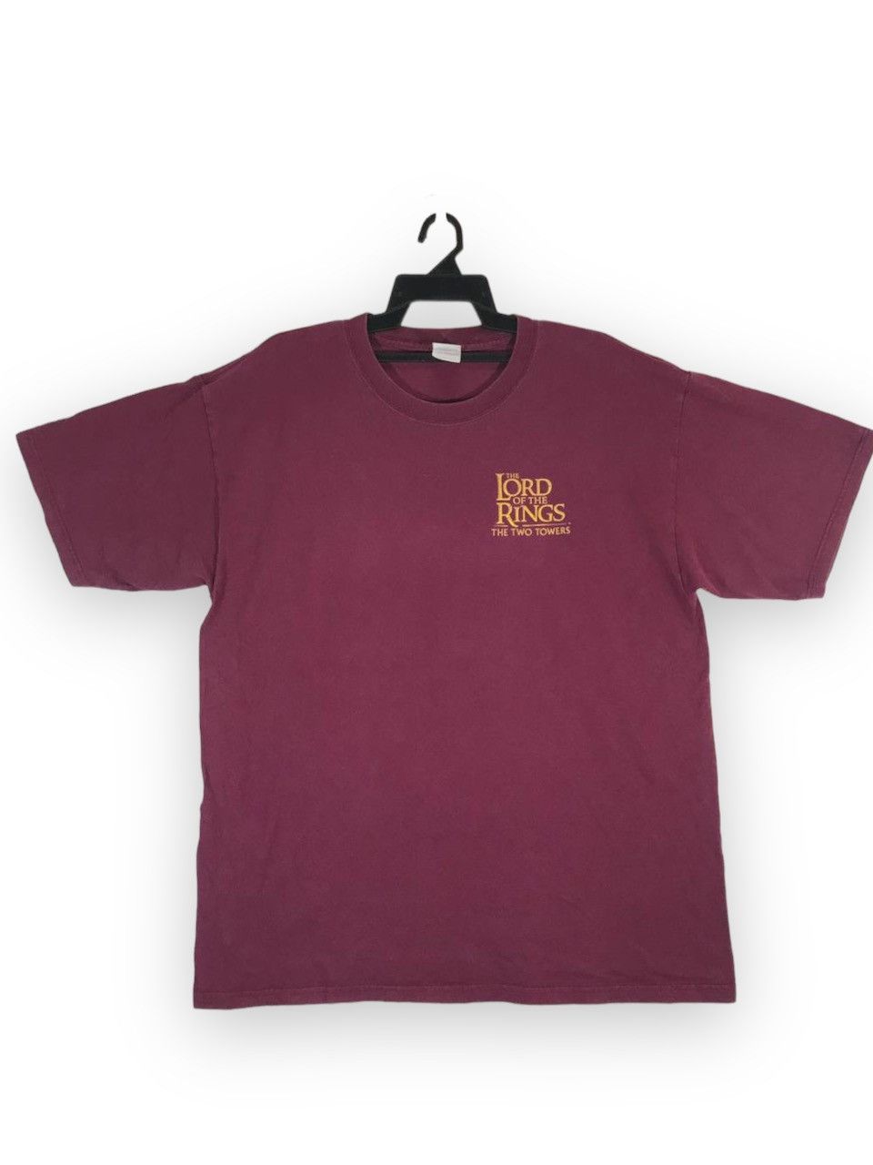 image of Movie x Vintage The Lord Of The Rings The Two Tower in Red, Men's (Size XL)