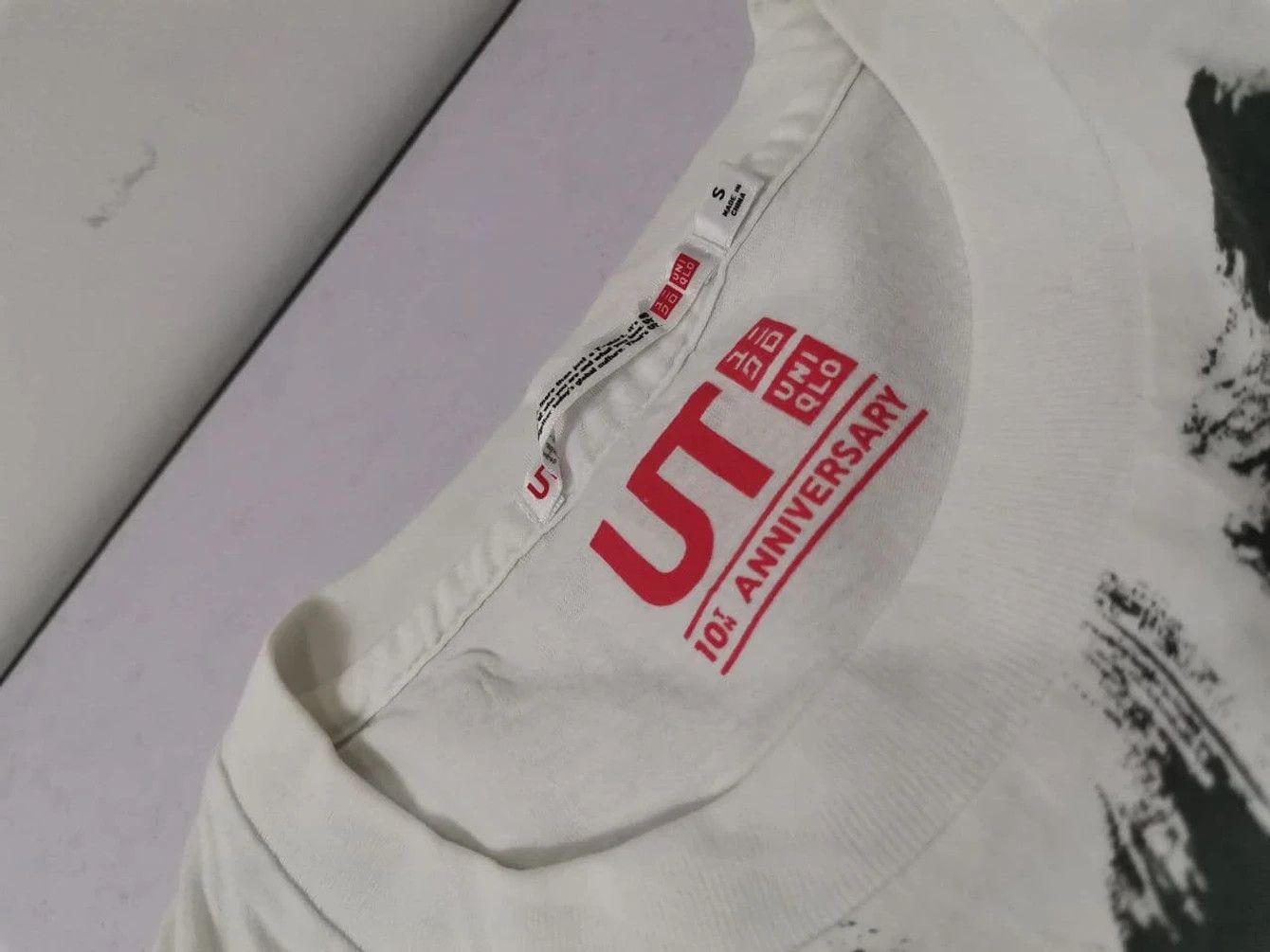 Anime Vagabond Metal Gear 10th Anniversary Uniqlo Wolverine Size US S / EU 44-46 / 1 - 6 Thumbnail
