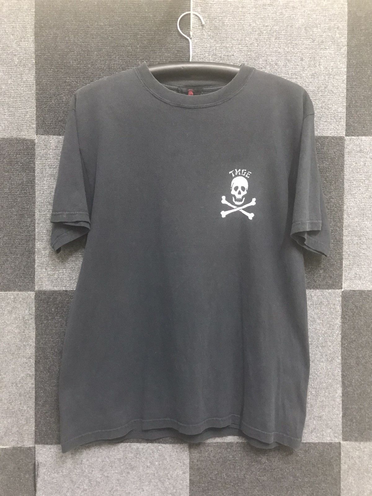 Band Tees Vintage TMGE Skull Rock Band 2001 Tour Shirt Size US M / EU 48-50 / 2 - 1 Thumbnail