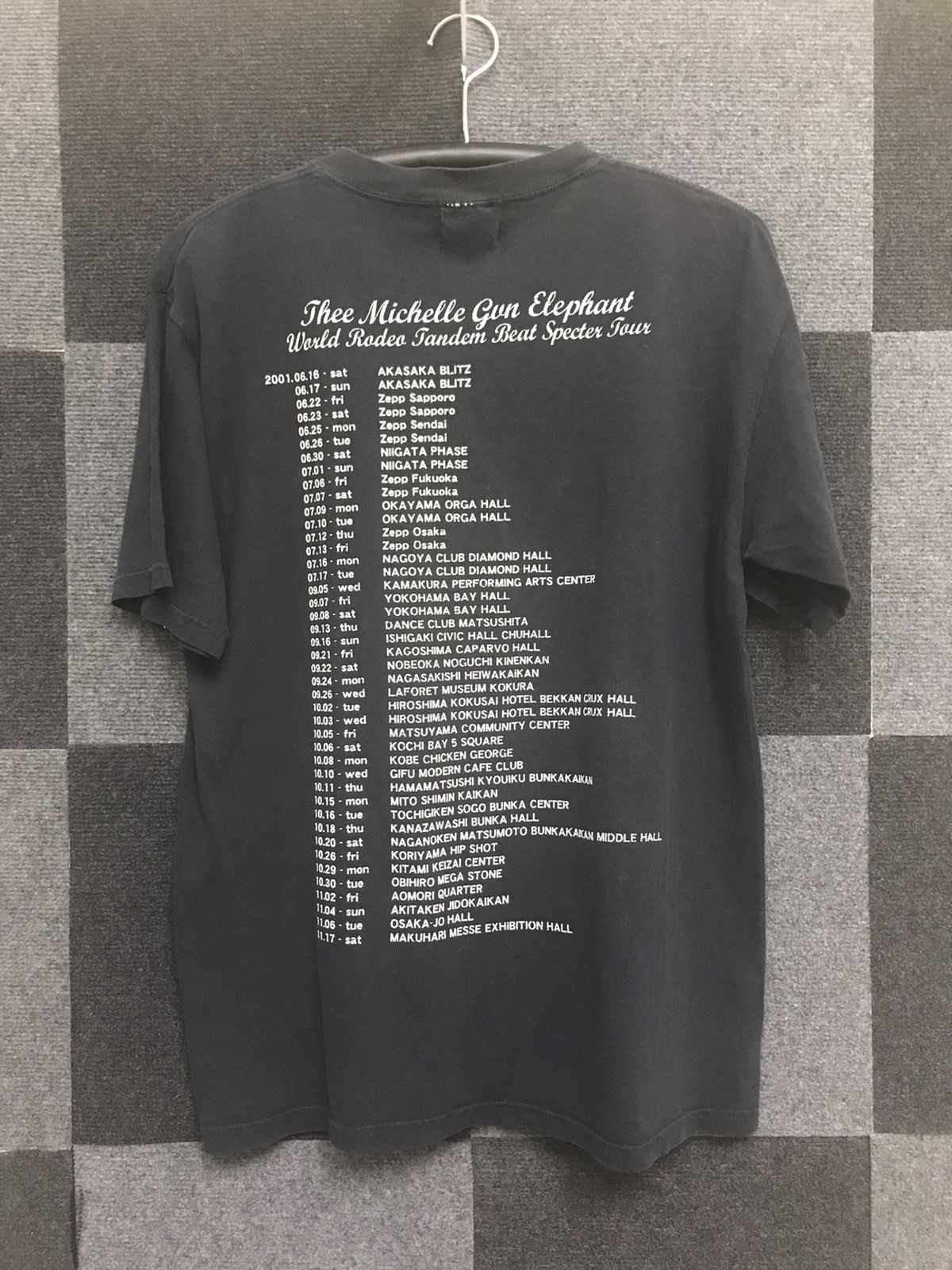 Band Tees Vintage TMGE Skull Rock Band 2001 Tour Shirt Size US M / EU 48-50 / 2 - 5 Thumbnail