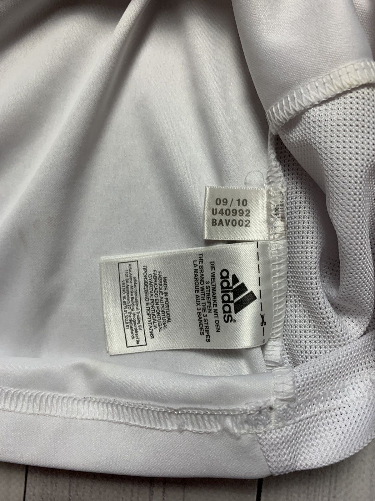 Adidas × Vintage Vintage soccer jersey A.I.K. Adidas size L Size US L / EU 52-54 / 3 - 5 Thumbnail