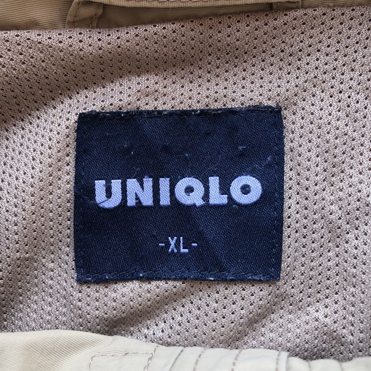 Uniqlo Vintage 90's Uniqlo Windbreaker Jacket Hoodie Nude Colour Size US XL / EU 56 / 4 - 13 Thumbnail