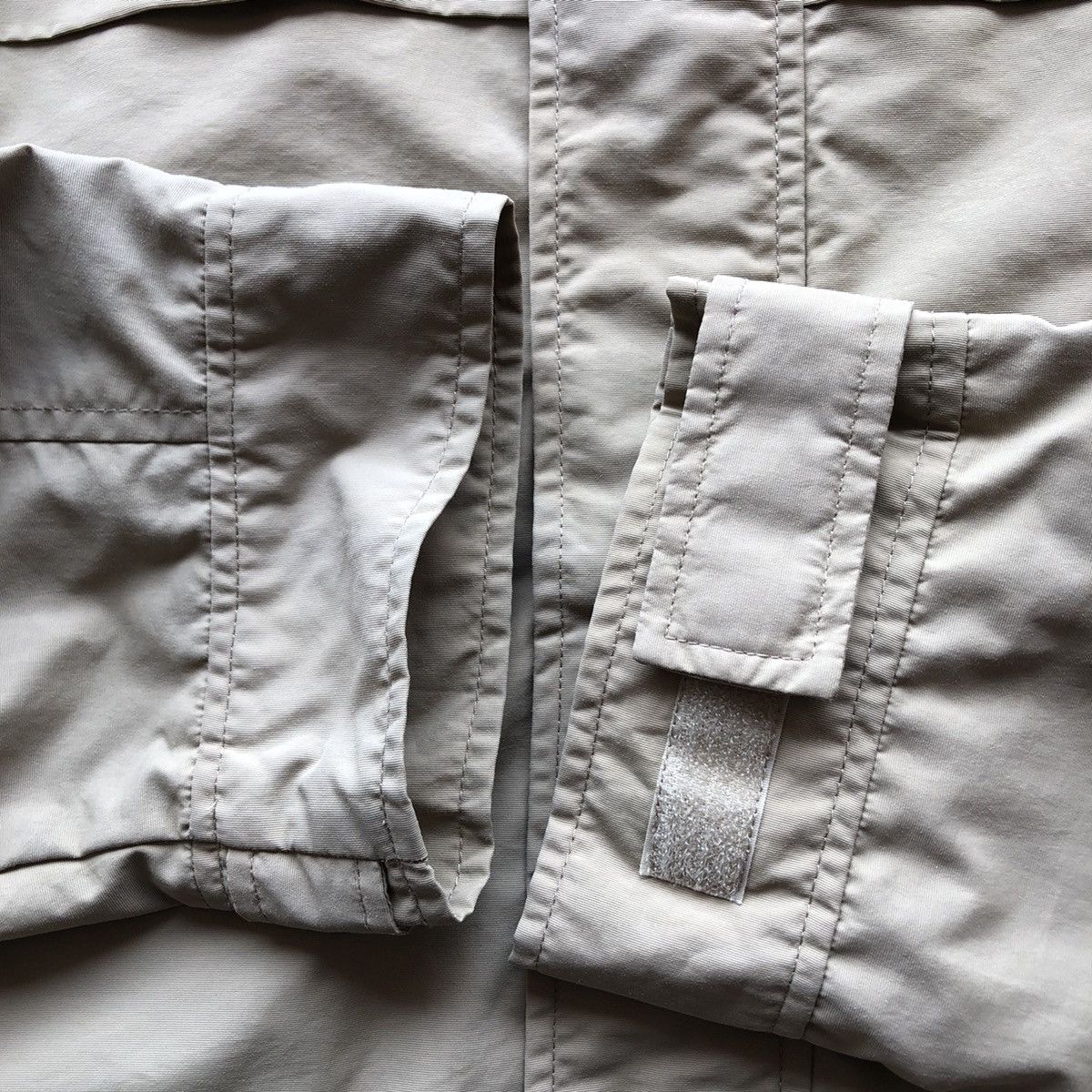 Uniqlo Vintage 90's Uniqlo Windbreaker Jacket Hoodie Nude Colour Size US XL / EU 56 / 4 - 8 Thumbnail