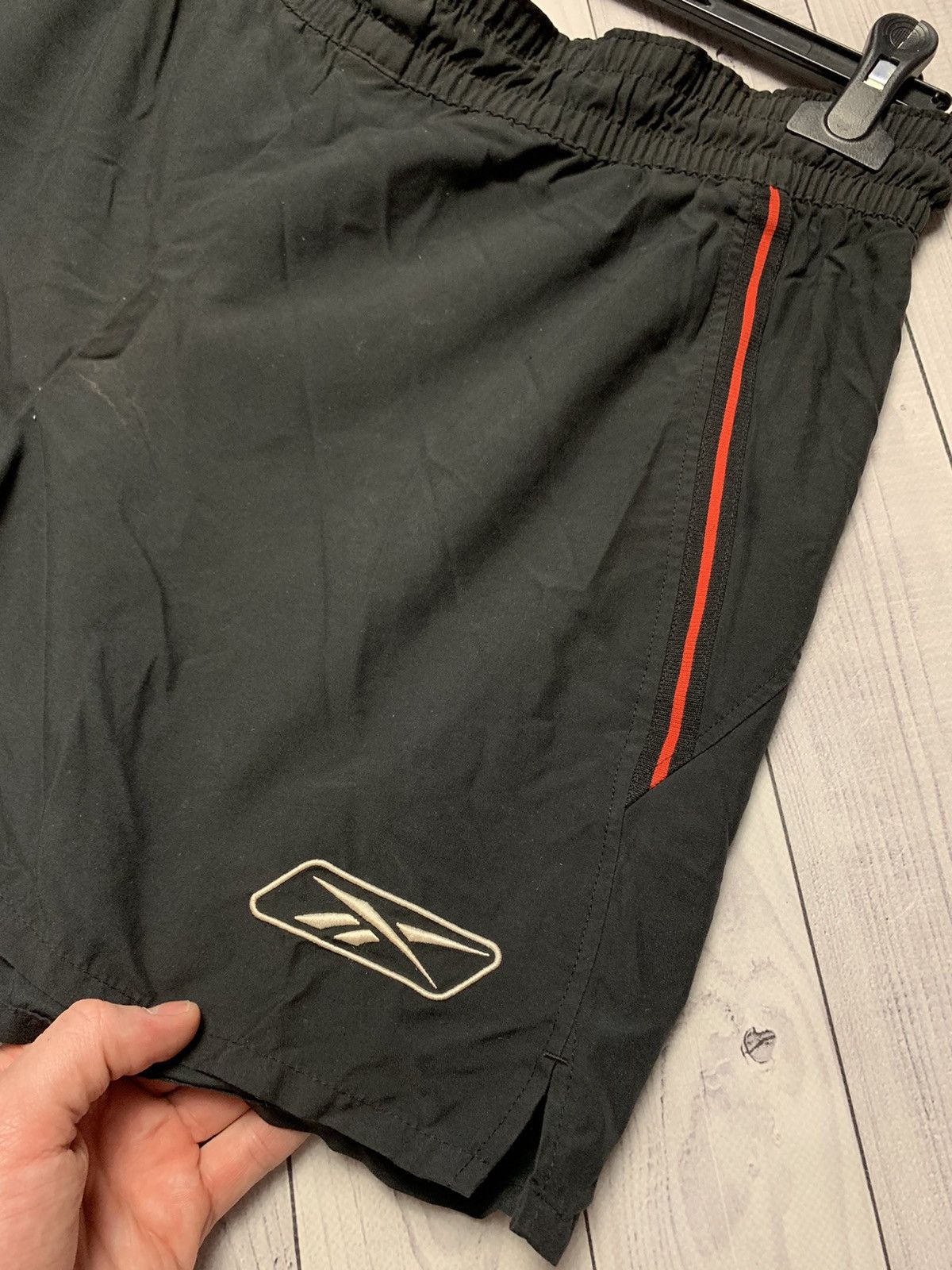 Reebok × Vintage Vintage Reebok Liverpool soccer shorts size M Size US 32 / EU 48 - 3 Thumbnail