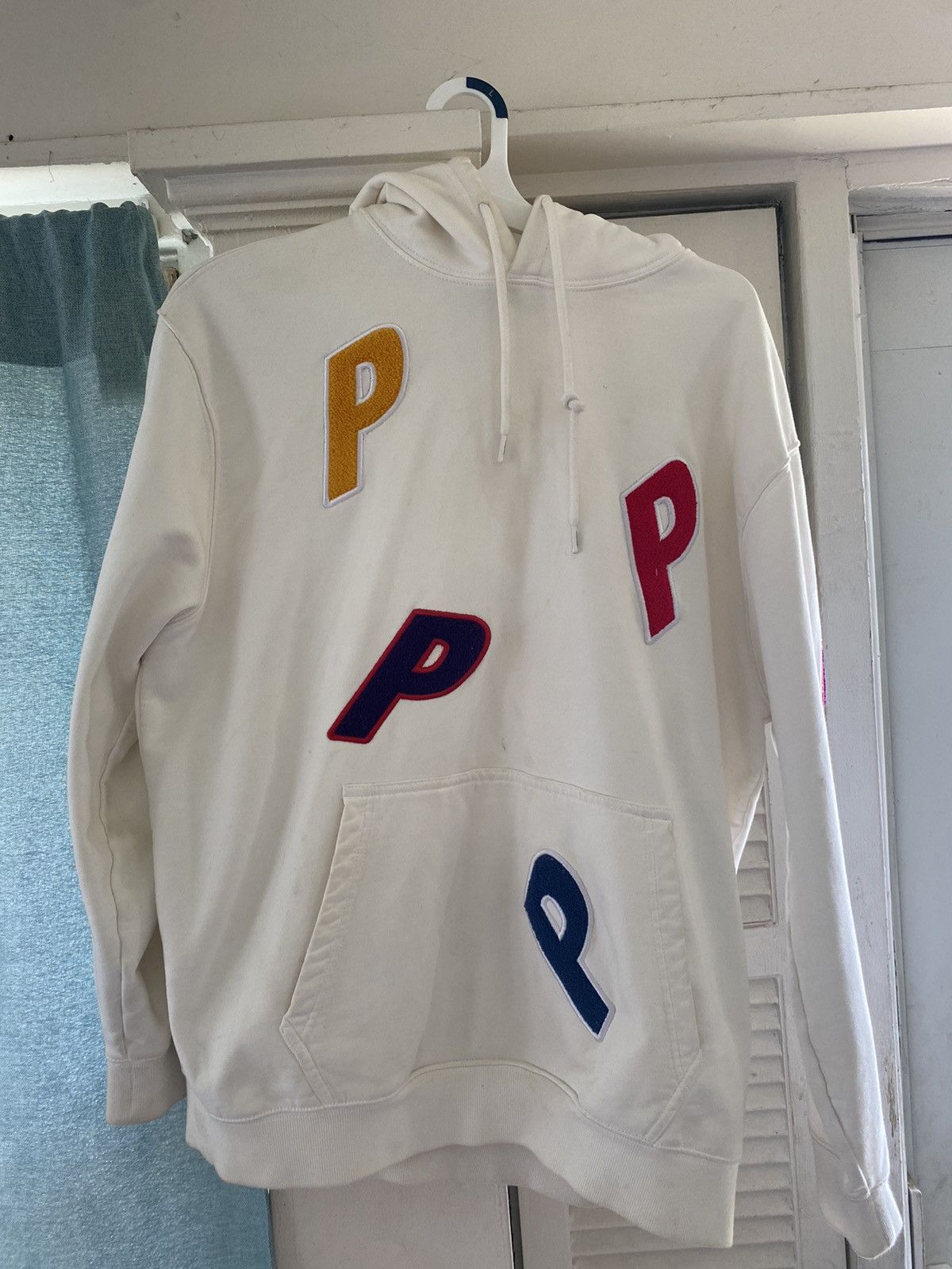 Image of Palace “P” Hoodie in White, Men's (Size Large)