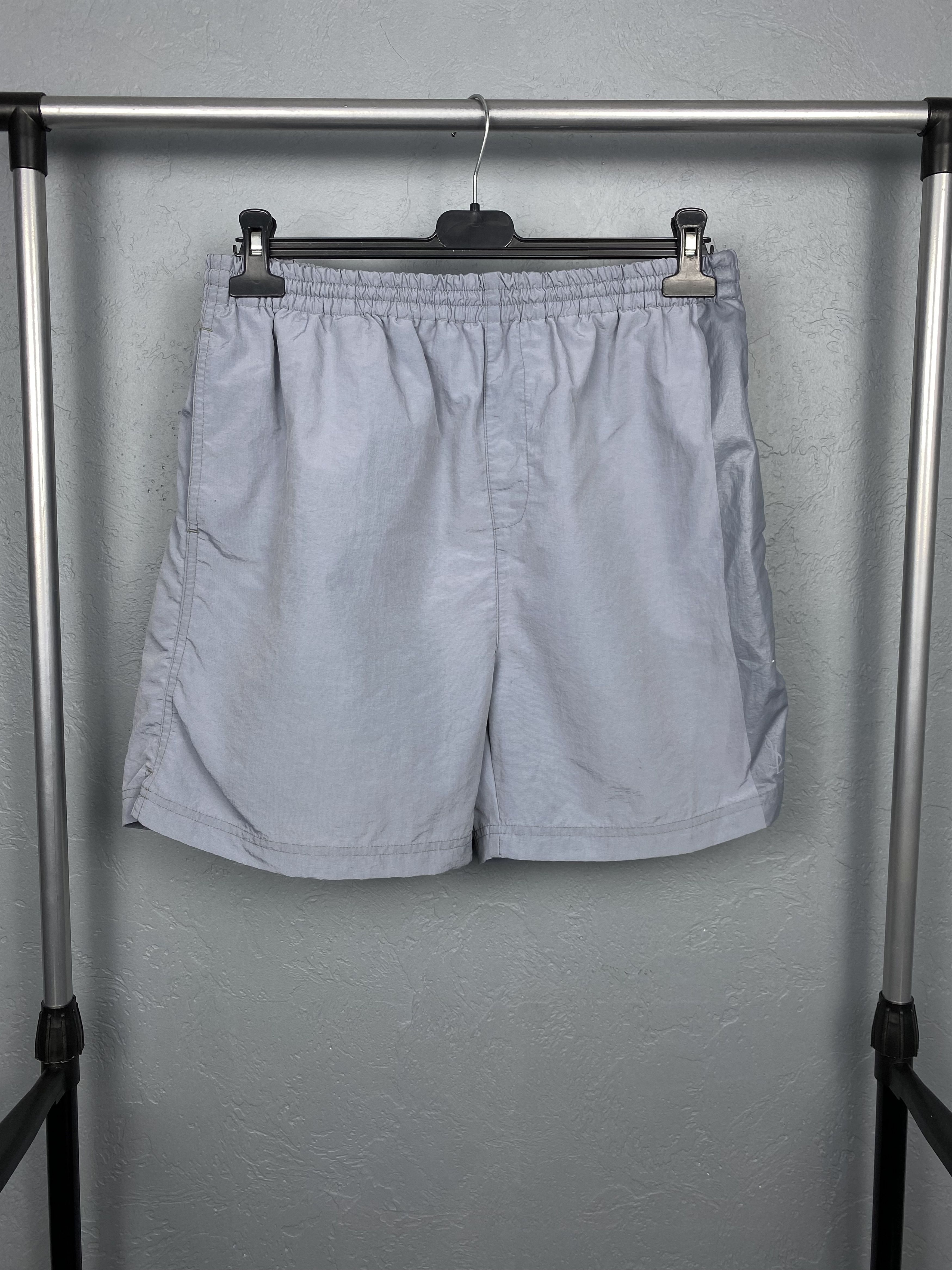 Yves Saint Laurent Yves Saint Laurent YSL Vintage Mens Nylon Shorts Size US 34 / EU 50 - 1 Thumbnail