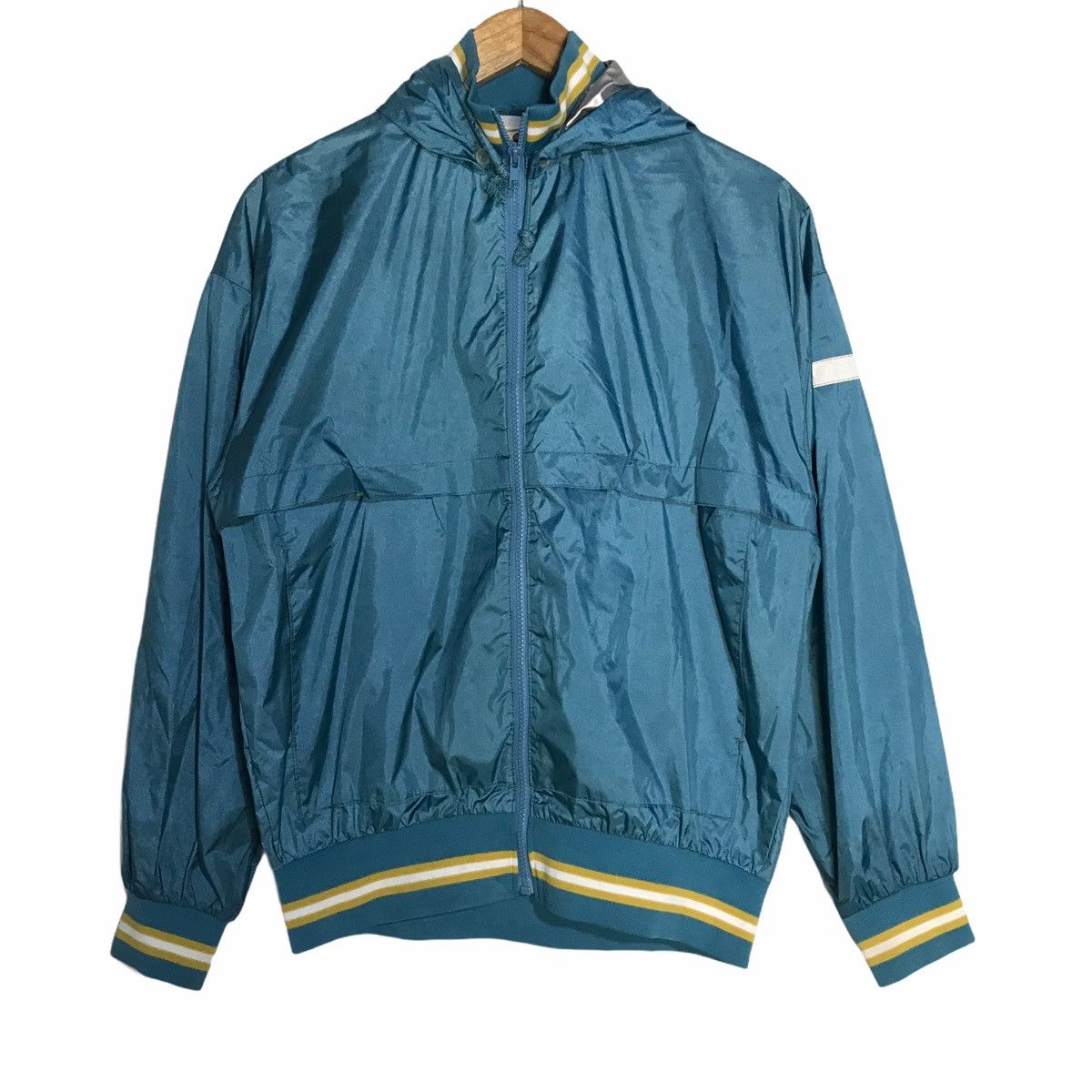 Vintage champion windbreaker removable hoodie