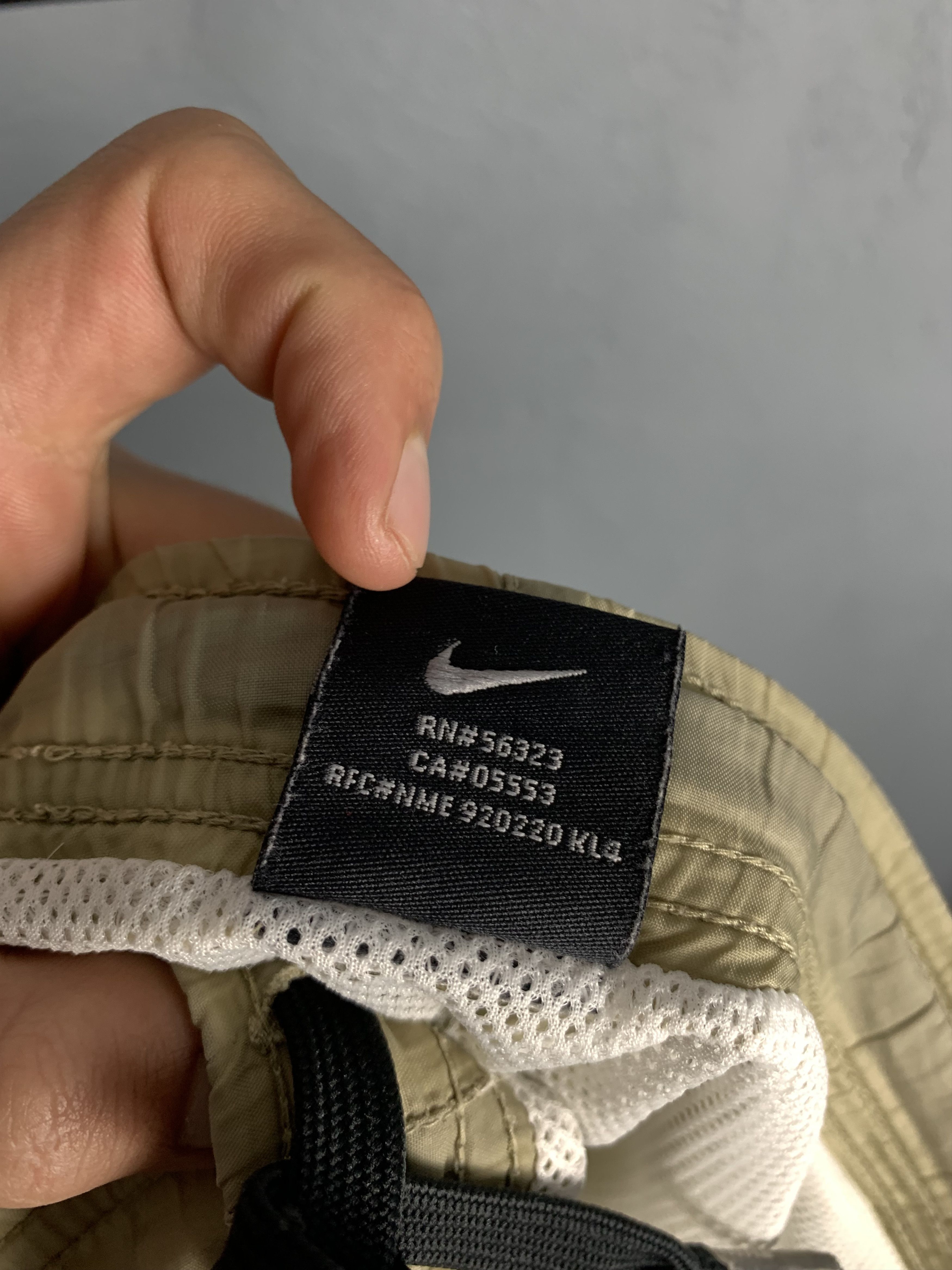 Nike × Vintage Vintage Nike Mens Nylon Shorts Y2K Size US 34 / EU 50 - 10 Thumbnail