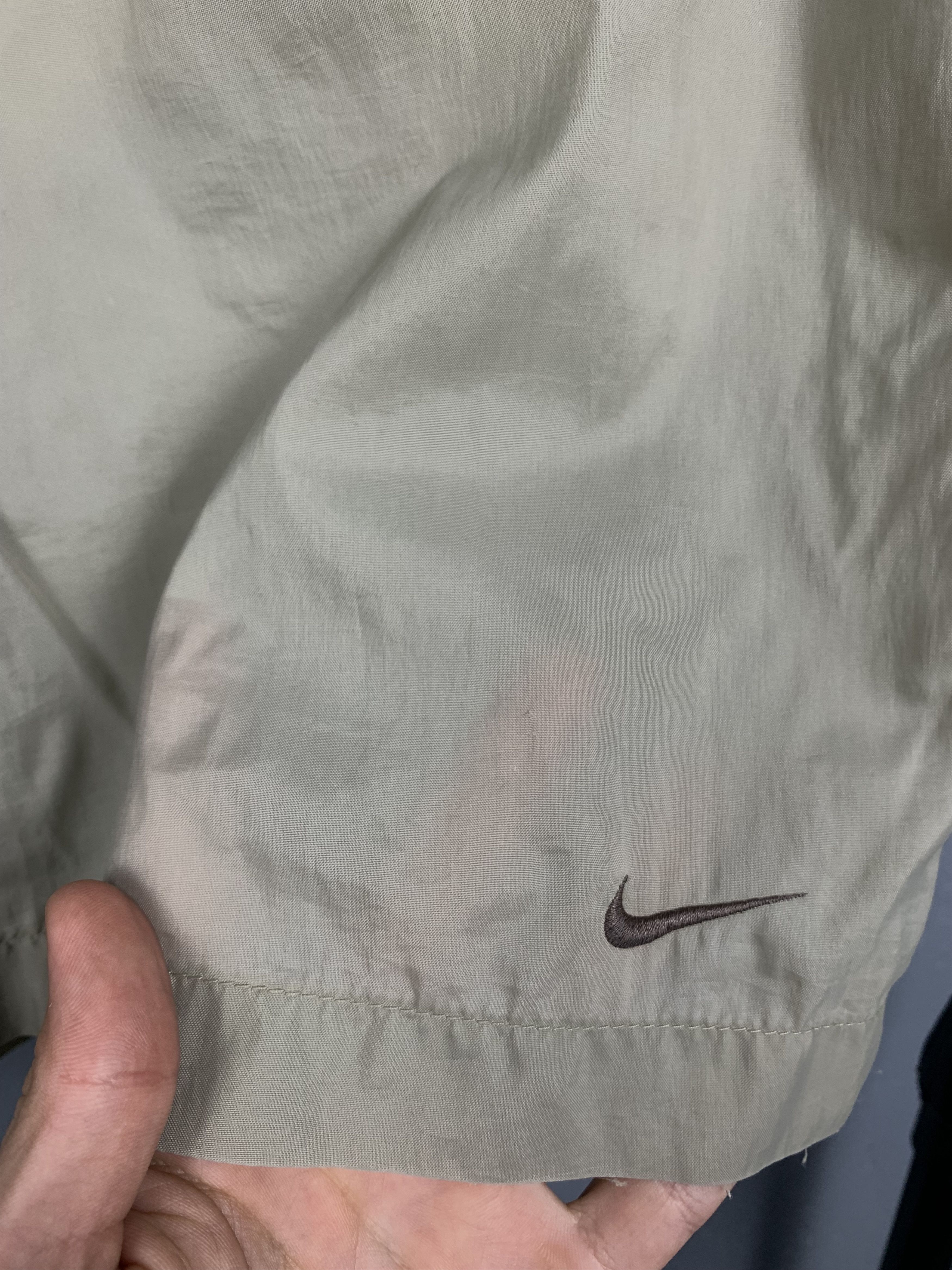 Nike × Vintage Vintage Nike Mens Nylon Shorts Y2K Size US 34 / EU 50 - 3 Thumbnail