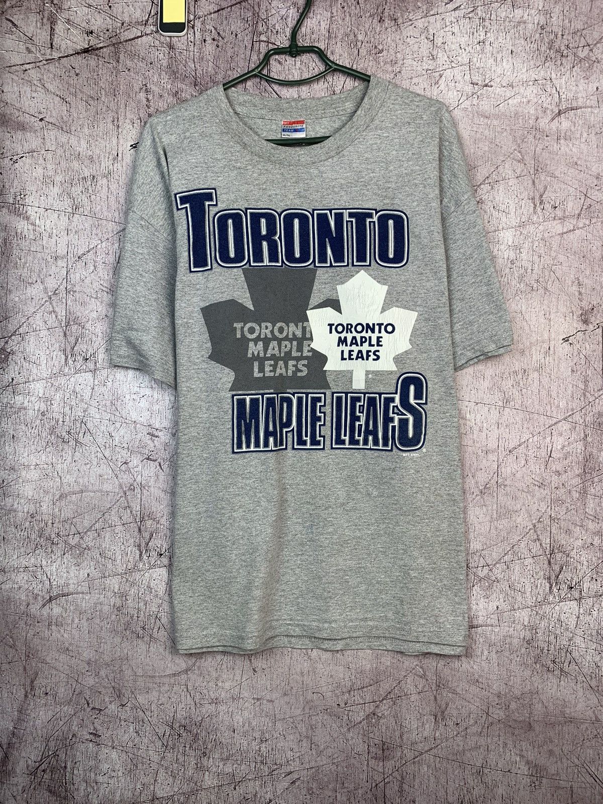 MLB × Vintage Vintage Toronto Maple Leafs T Shirt Size US XL / EU 56 / 4 - 1 Thumbnail