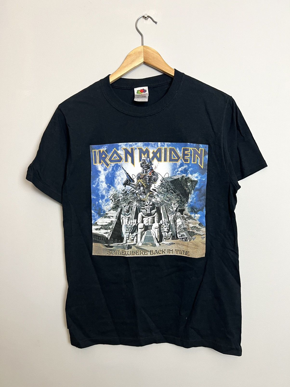 Band Tees Vintage 00s Iron Maiden Metal Rock Band Tshirt Rare Size US S / EU 44-46 / 1 - 1 Thumbnail